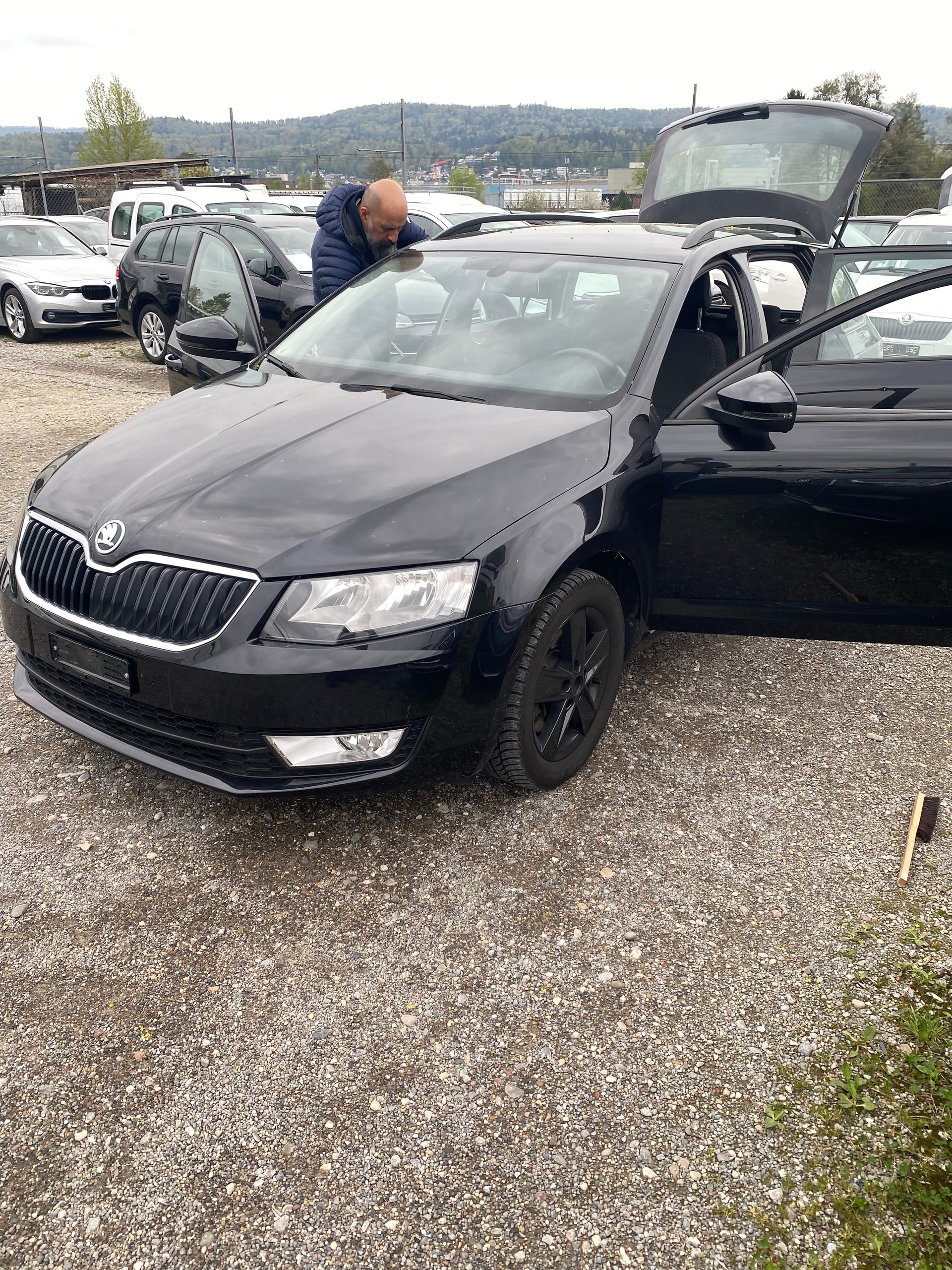SKODA Octavia Combi 1.8 TSI Ambition 4x4 DSG-image-1