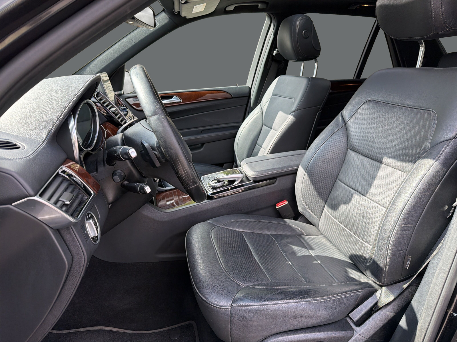 MERCEDES-BENZ GLE 350 d Executive 4M-image-8