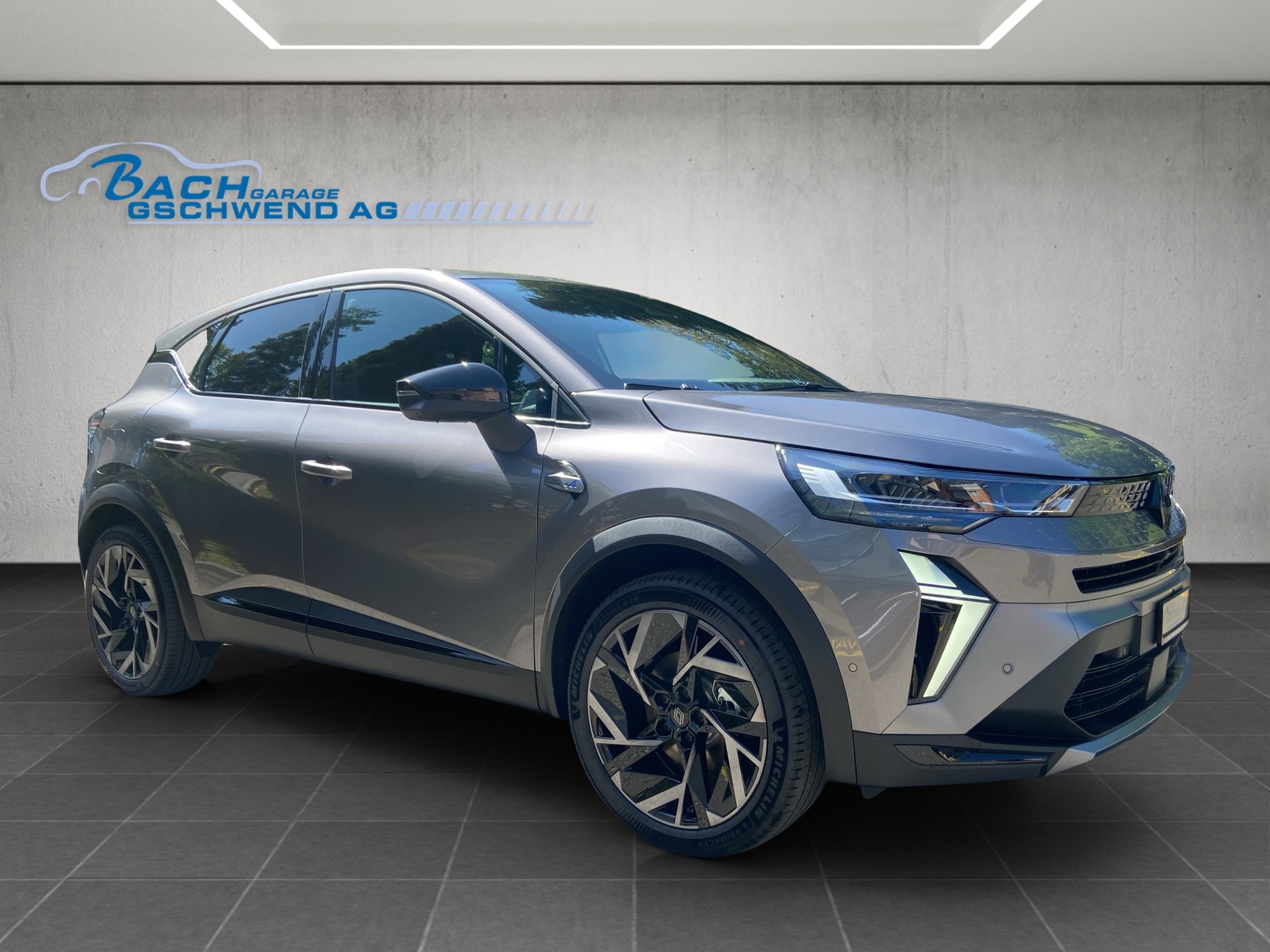 RENAULT Captur 1.8 E-Tech 160 Esprit Alpine DHT-showroom-element-1