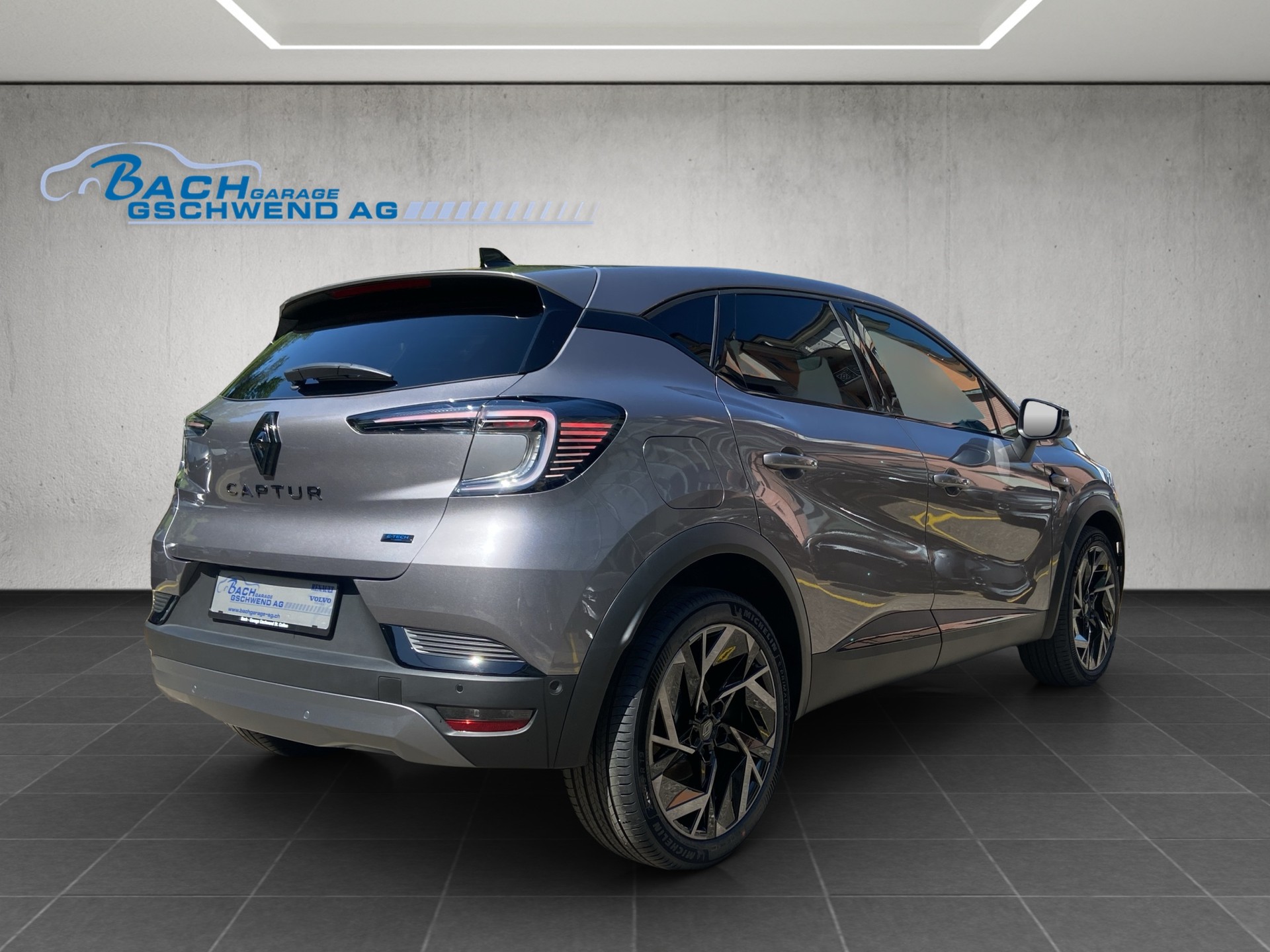 RENAULT Captur 1.8 E-Tech 160 Esprit Alpine DHT-showroom-element-3