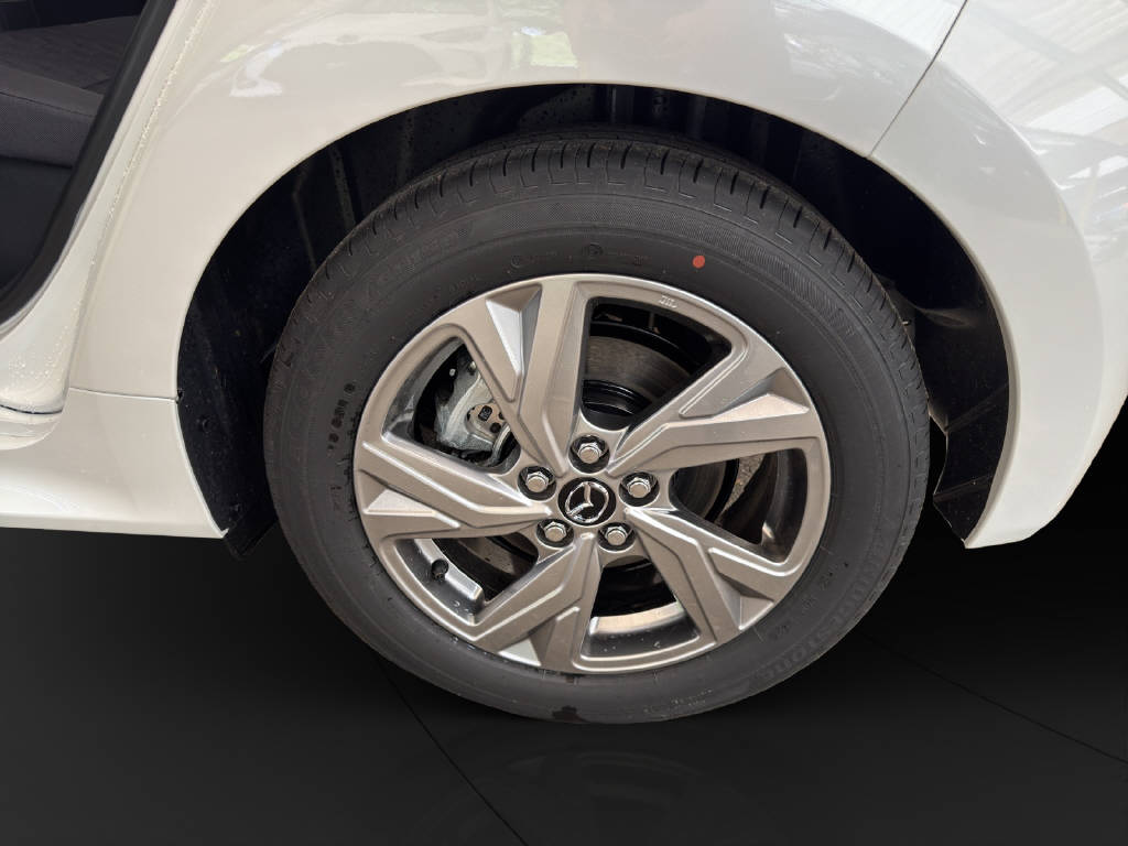 MAZDA 2 1.5 Hybrid Exclusive-Line-image-9