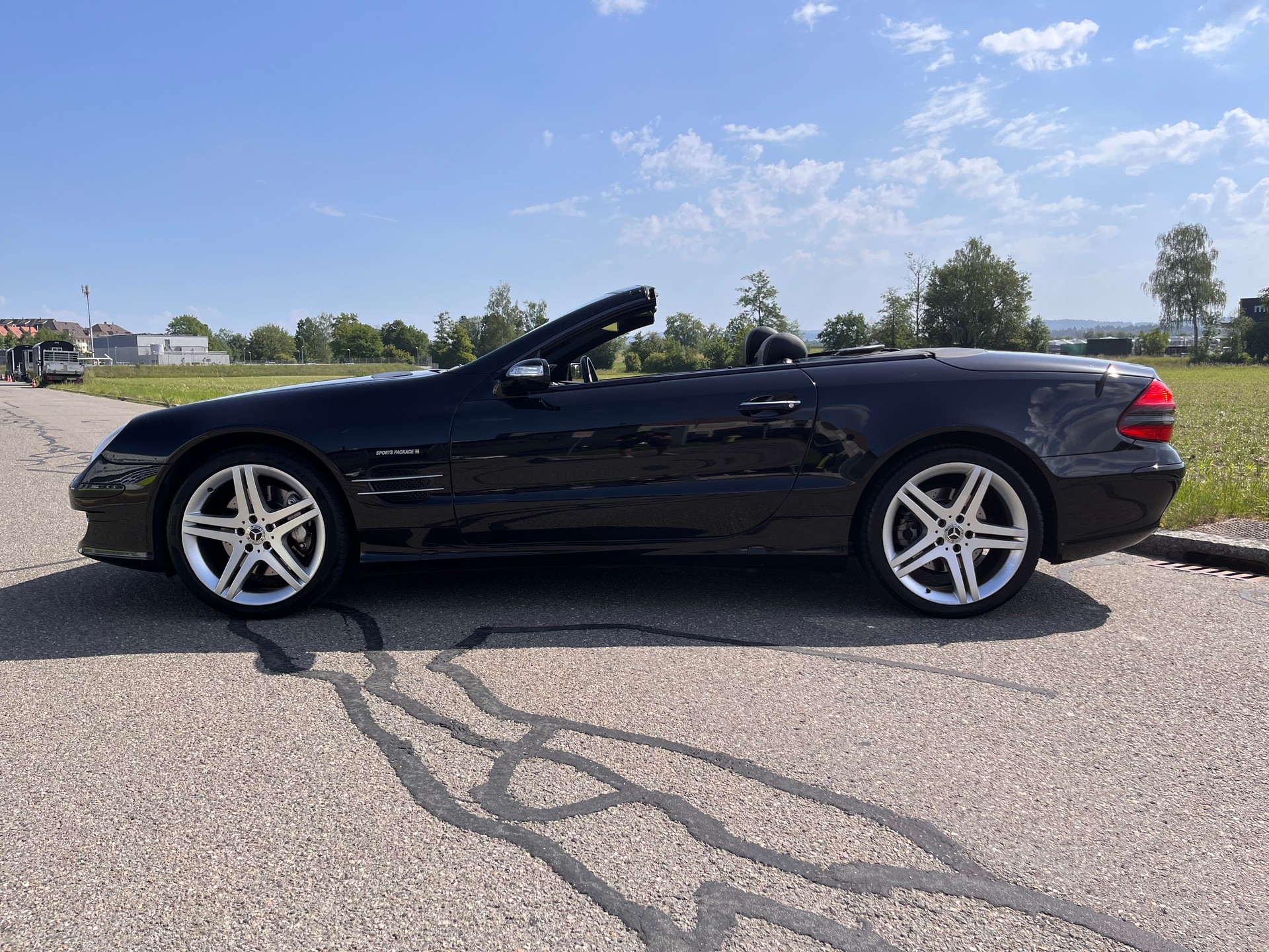 MERCEDES-BENZ SL 350 7G-Tronic * SPORT PACKAGE PAKET - SCHWARZES INTERIEUR - BOSE SOUND *-showroom-element-2