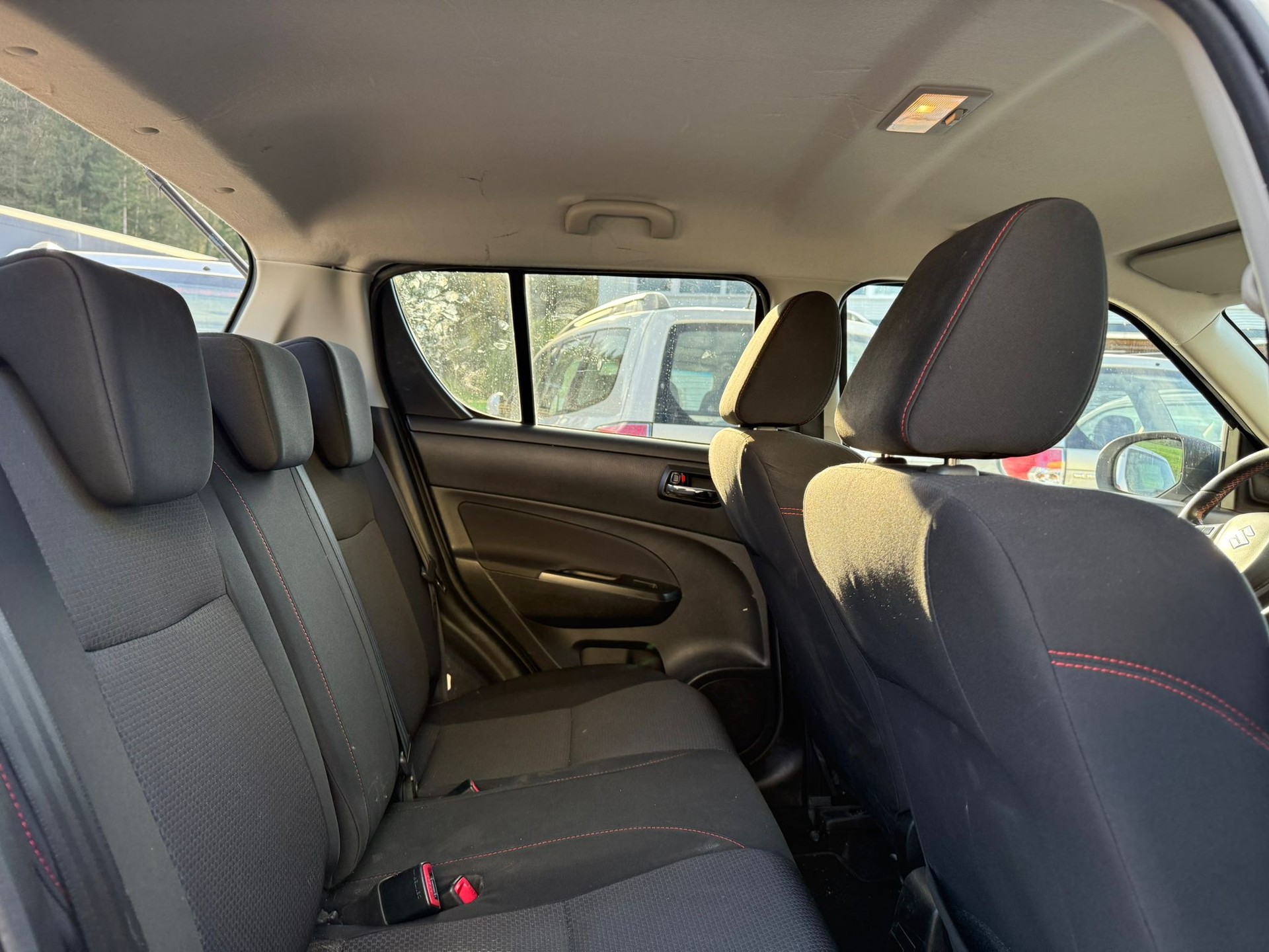SUZUKI Swift 1.6i 16V Sport Compact Top-image-9