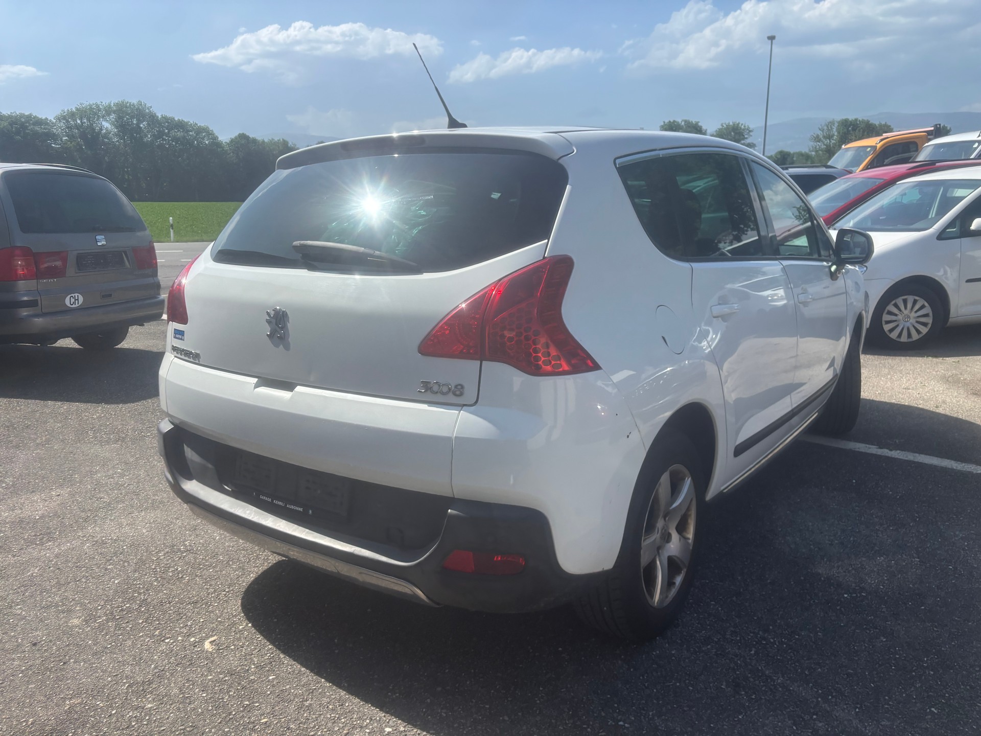 PEUGEOT 3008 1.6 16V T Platinum Tiptronic-image-2