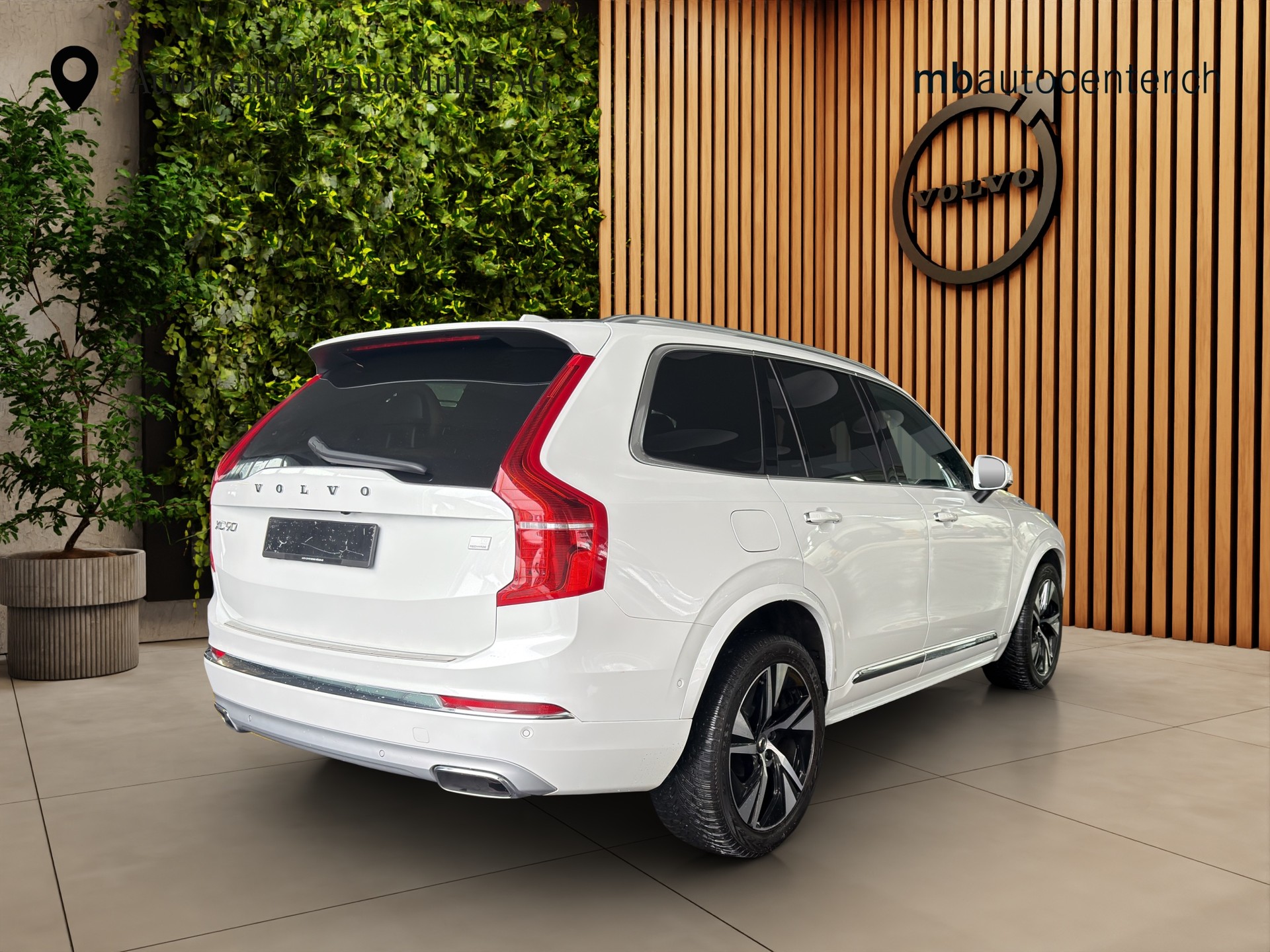 VOLVO XC90 2.0 T8 TE Inscription 7P. eAWD-image-4
