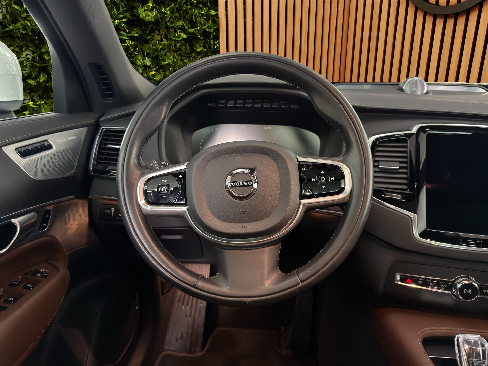 VOLVO XC90 2.0 T8 TE Inscription 7P. eAWD-image-14