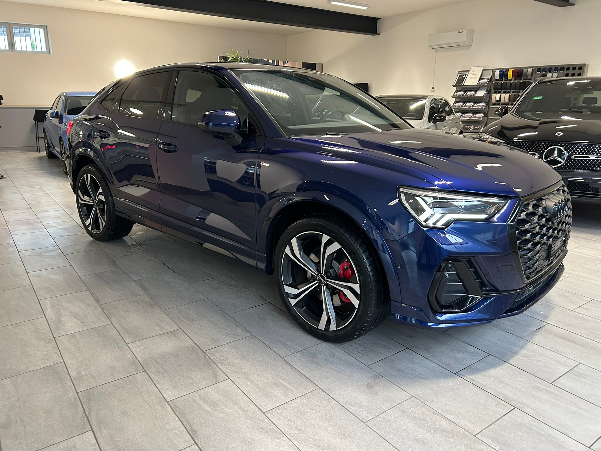 AUDI Q3 Sportback 45 TFSI S line quattro S-tronic-showroom-element-2