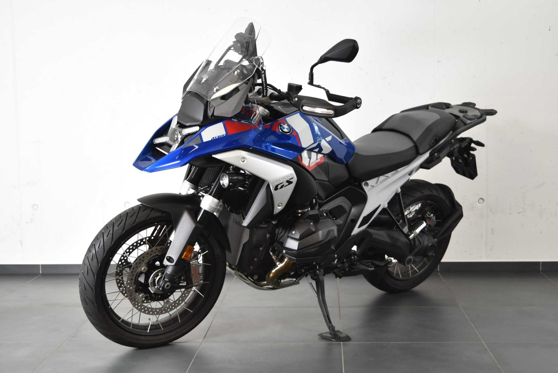BMW F 850 GS-image-1