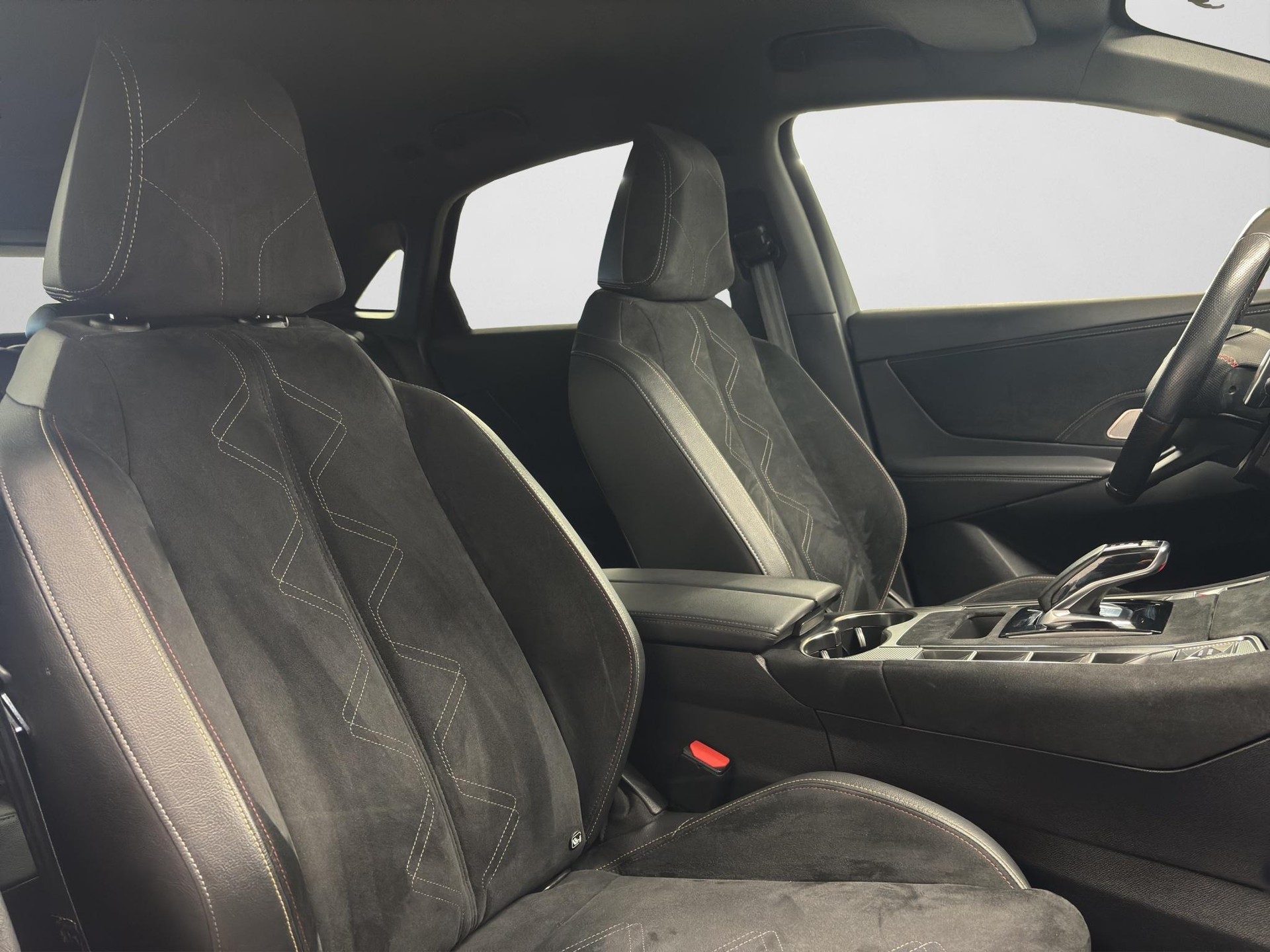 DS AUTOMOBILES 7 1.6 E-Tense Ligne Noire 4x4-image-13