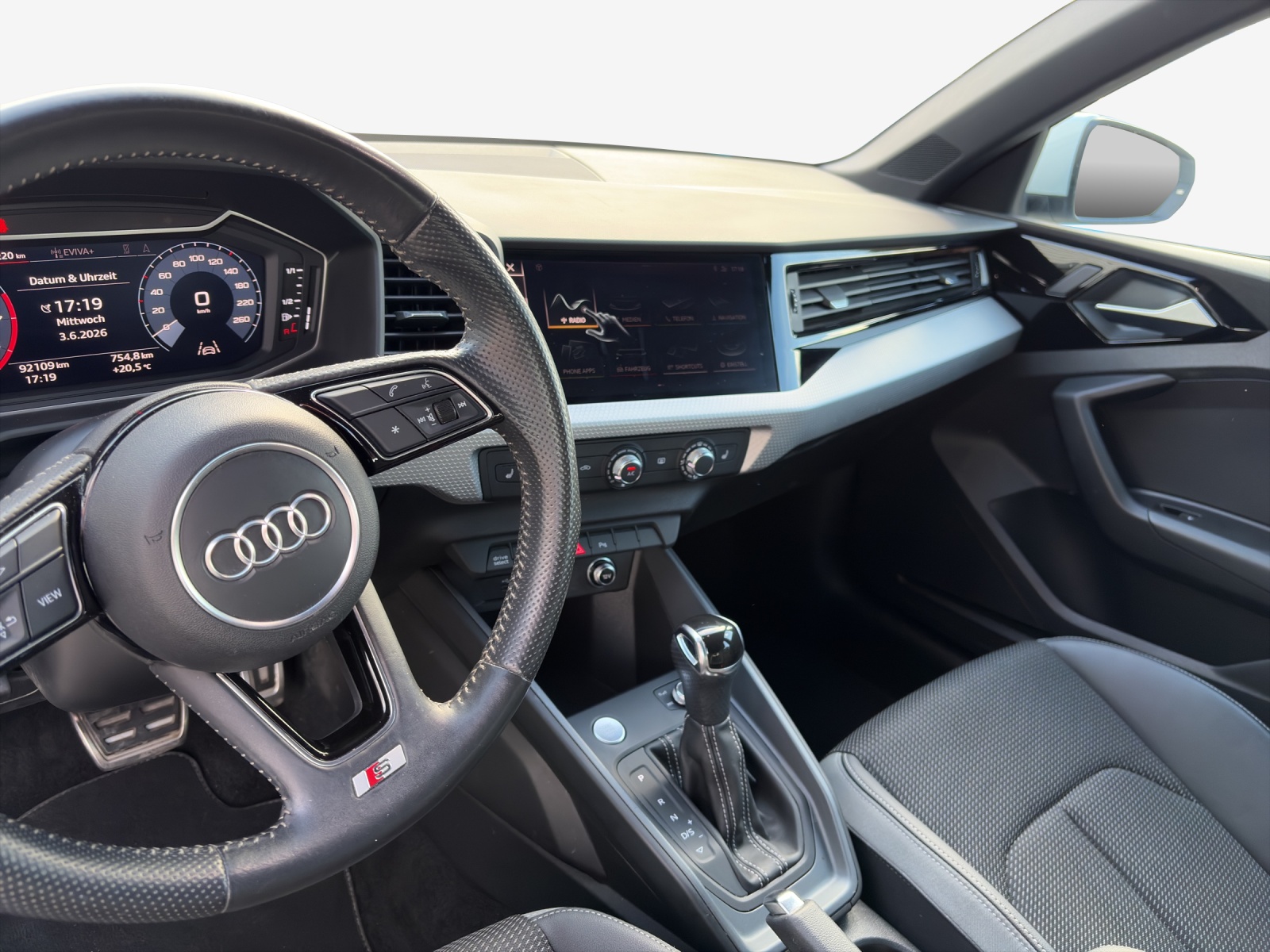 AUDI A1 Sportback 30 TFSI advanced S-tronic-image-10