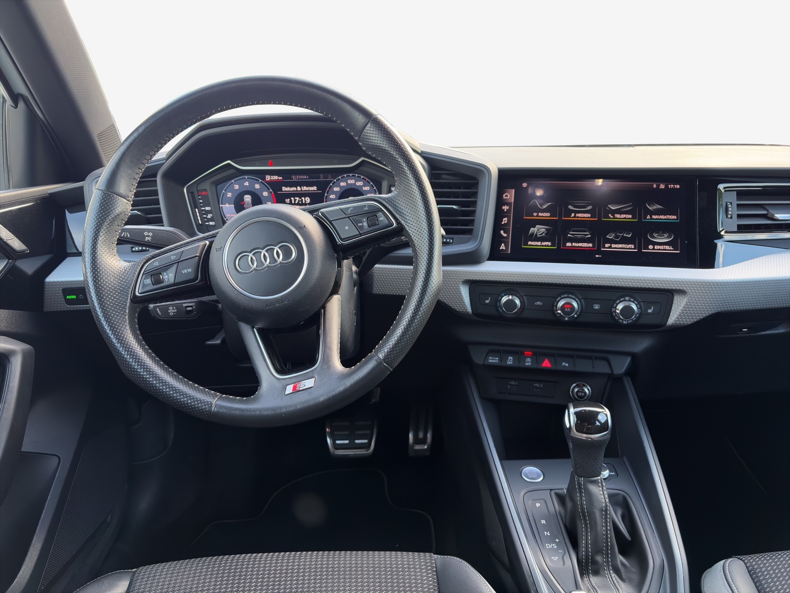 AUDI A1 Sportback 30 TFSI advanced S-tronic-image-8