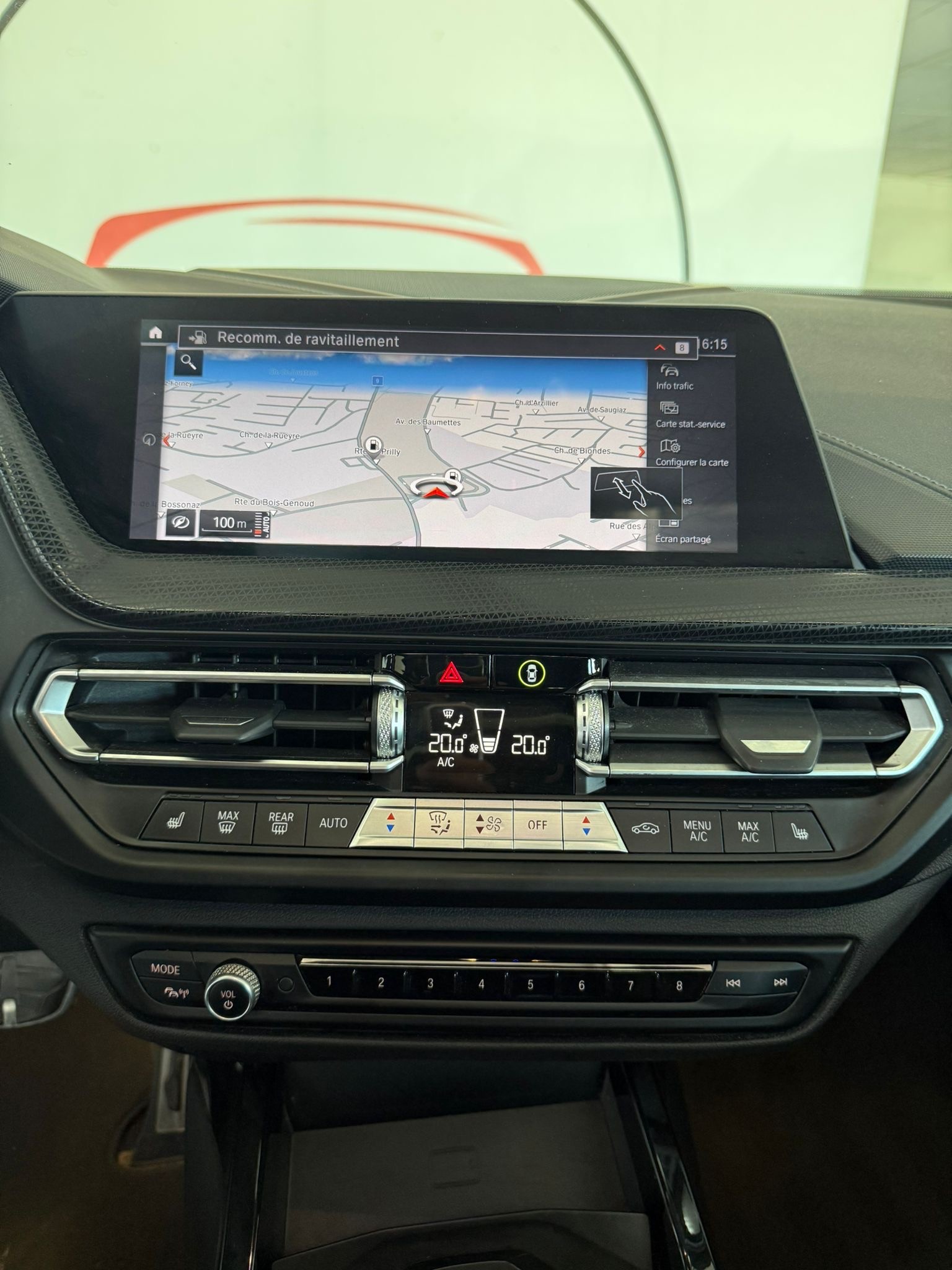 BMW M135i xDrive Steptronic-image-15