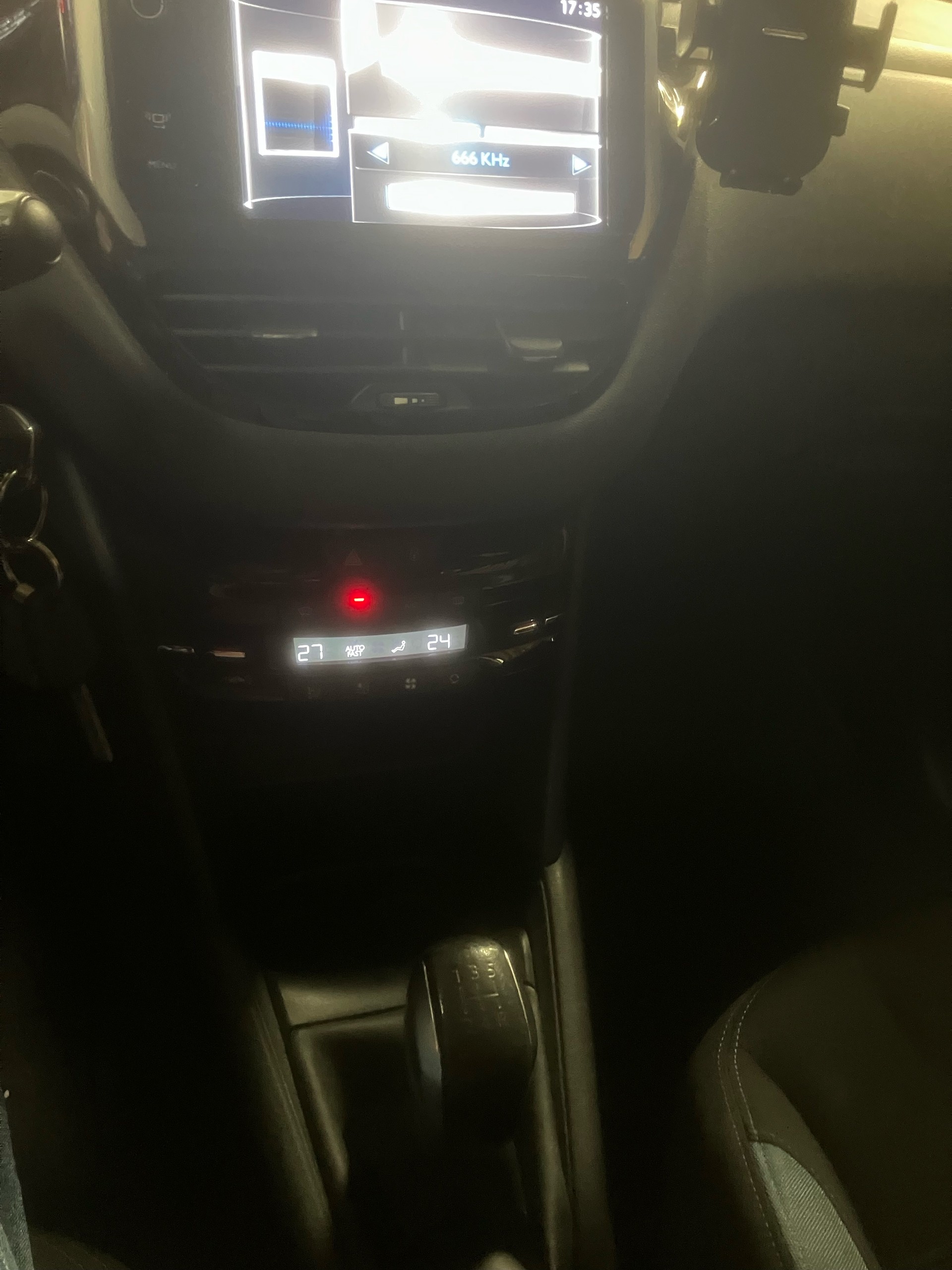 PEUGEOT 208 1.6 VTI Allure-image-7
