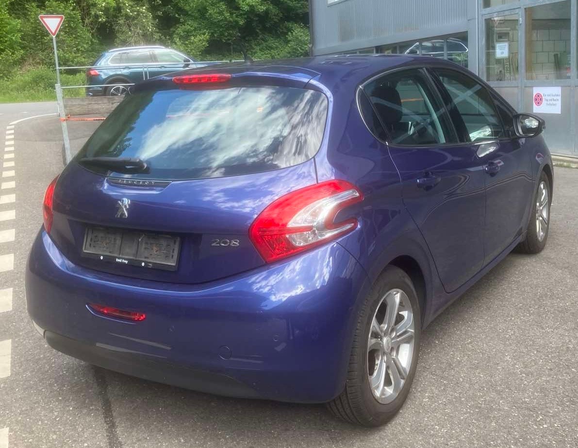 PEUGEOT 208 1.6 VTI Allure-image-3