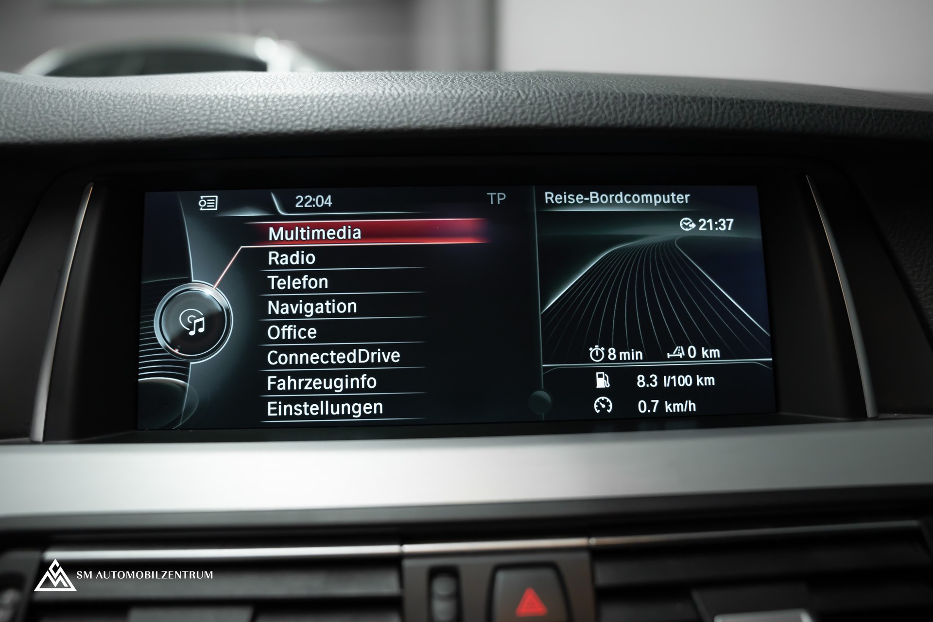 BMW 528i xDrive Touring Steptronic xDrive M Sport / Rückfahrkamera / Komfortzugang / Ambiente-image-22