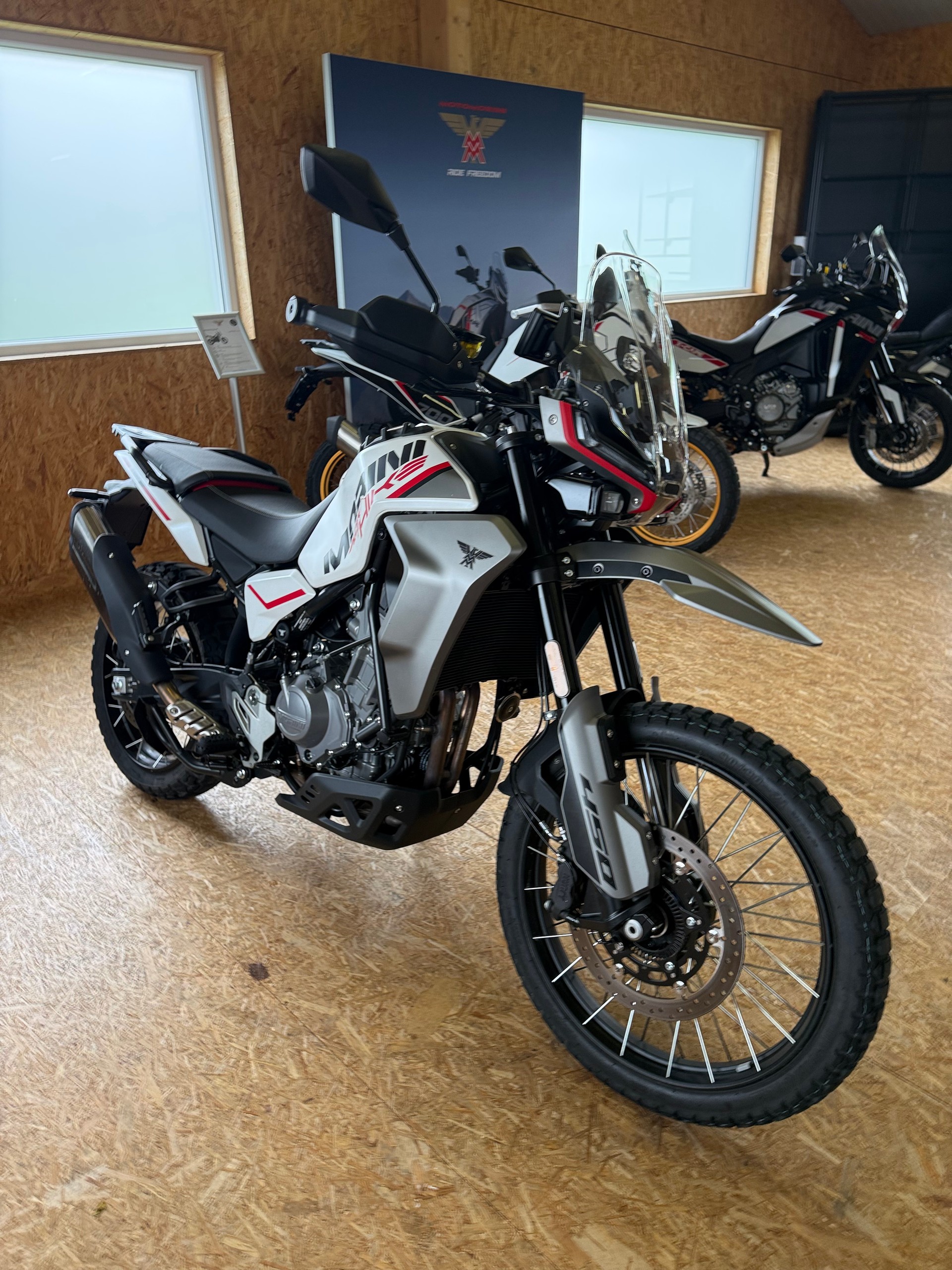 MOTO MORINI ALLTHRIKE 450 - HIGH EQUIPPED