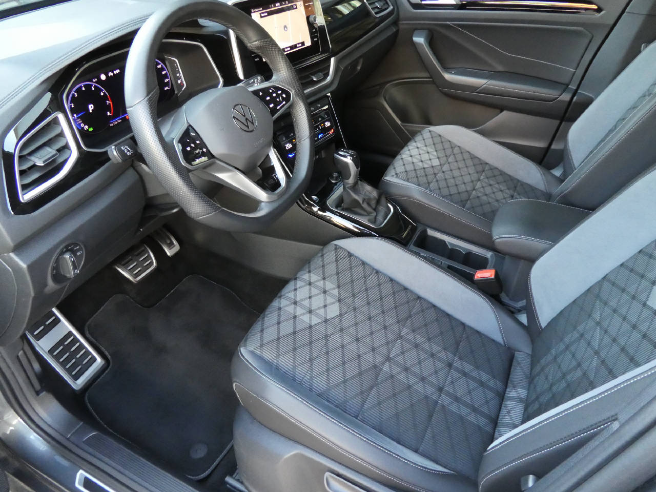 VW T-Roc 1.5 TSI EVO R-Line DSG-image-7