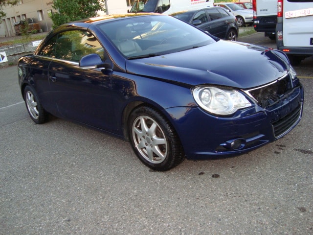VW Eos 2.0 FSI Turbo-image-2