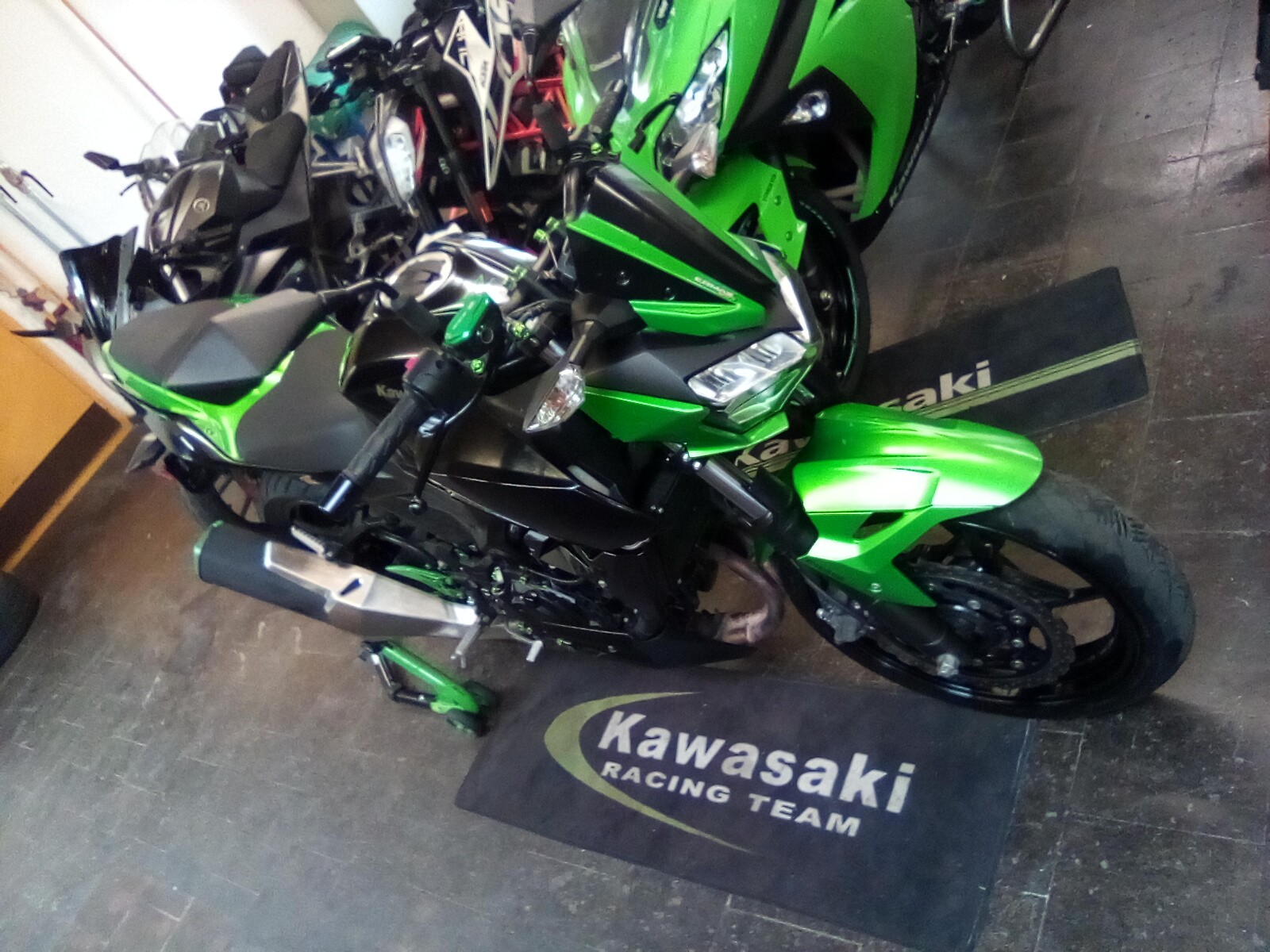 KAWASAKI Z 400 ABS-image-3