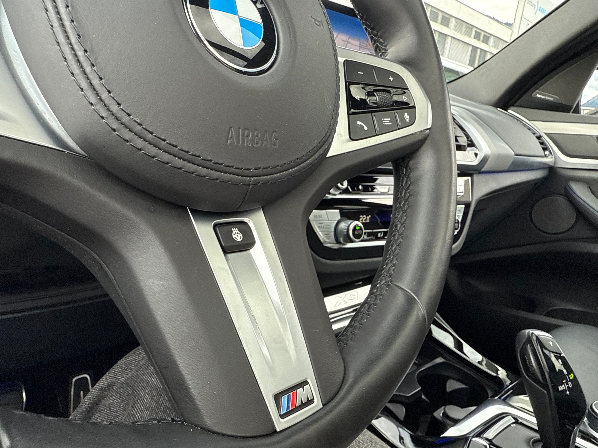 BMW X3 20d xDrive paddles *Traumausstattung*-image-27
