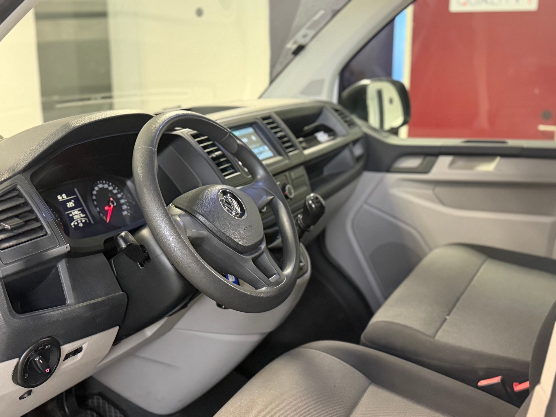 VW T6 2.0 TDI 4Motion-image-21