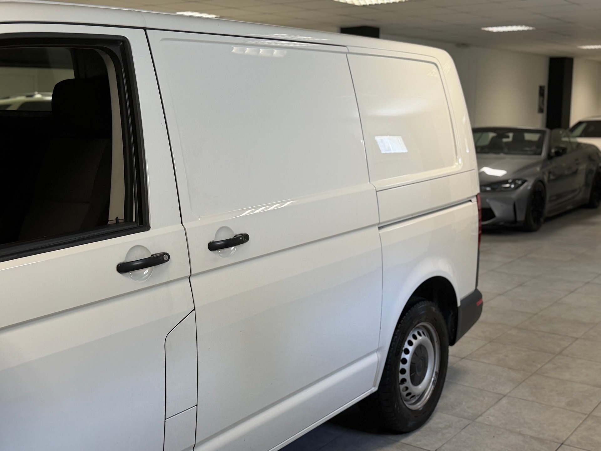 VW T6 2.0 TDI 4Motion-image-16