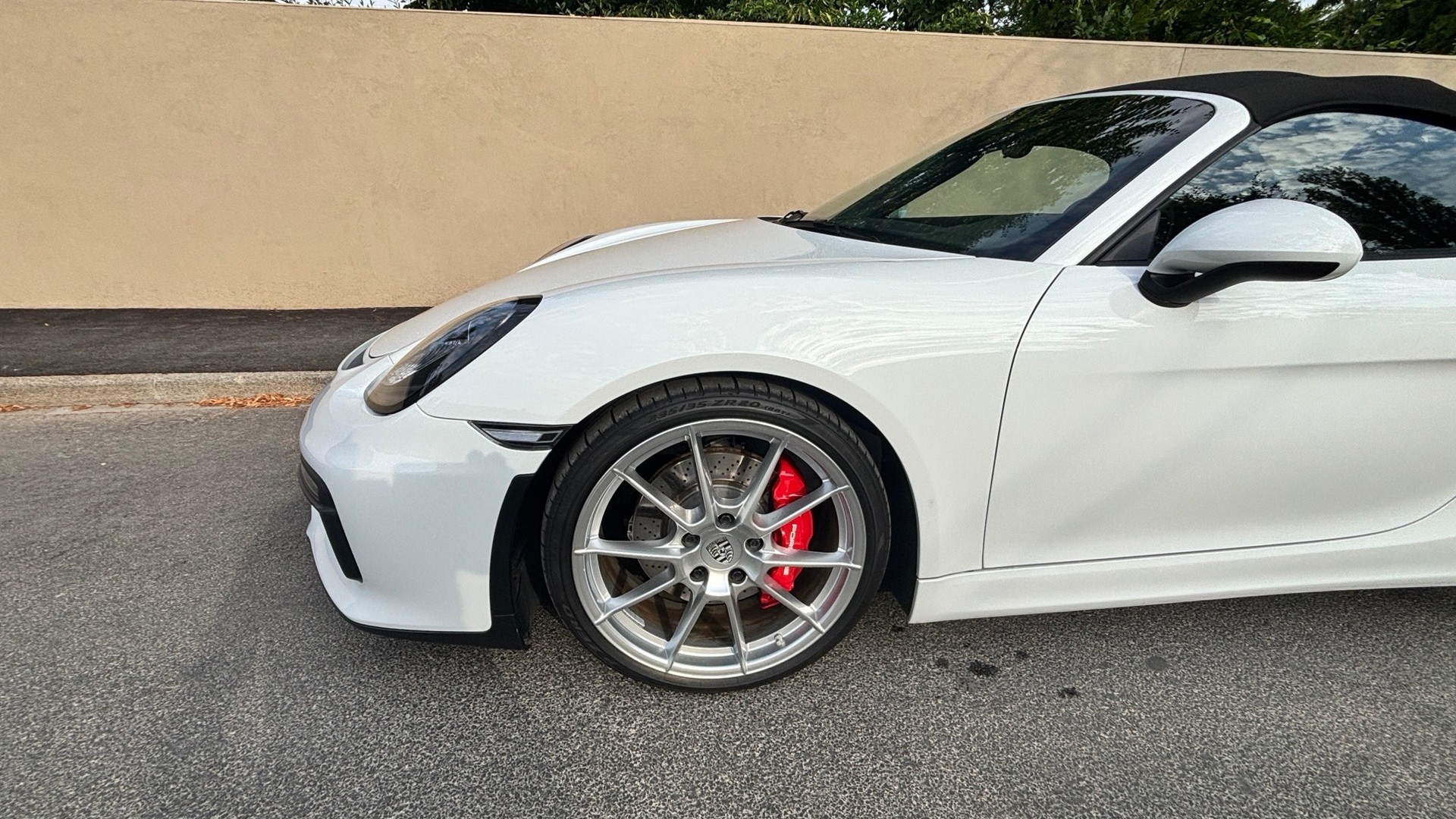 PORSCHE 3.8 Spyder-image-2