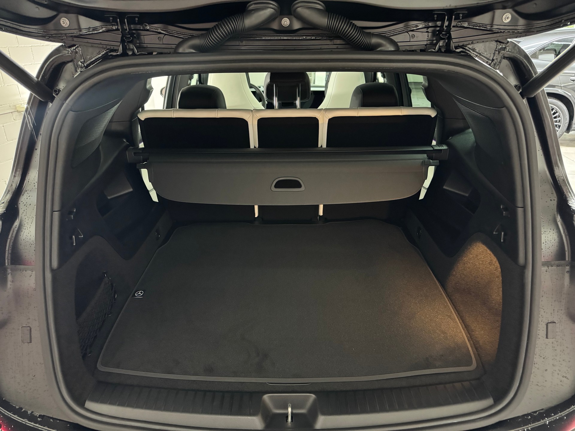 MERCEDES-BENZ GLB 220 4Matic 8G-Tronic-image-7