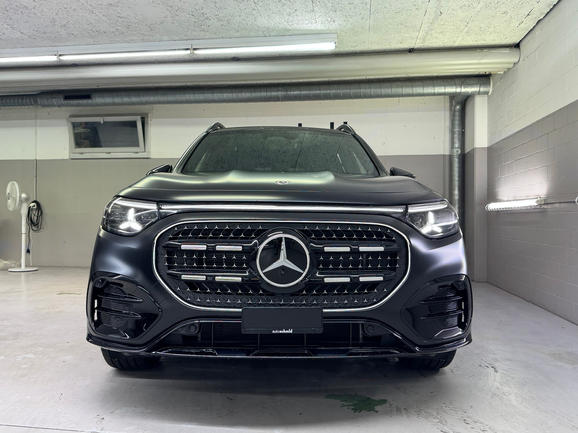 MERCEDES-BENZ GLB 220 4Matic 8G-Tronic-showroom-element-1