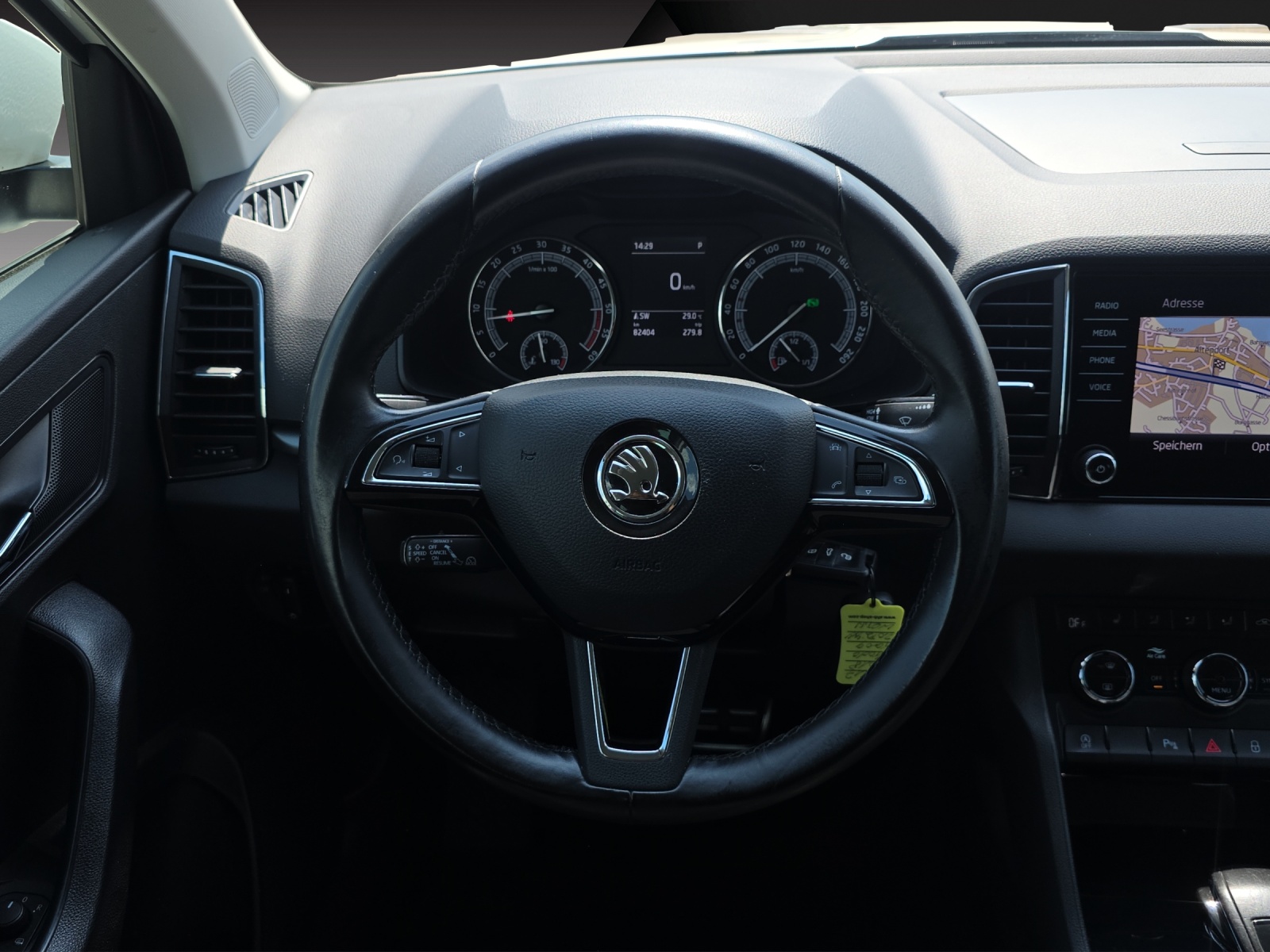 SKODA Karoq 2.0 TDI CR Ambition 4x4 DSG-image-8