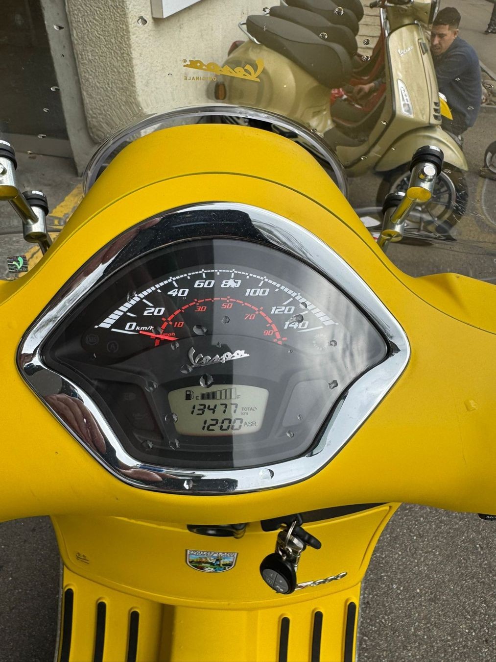 PIAGGIO Vespa GTS Super 300 i.e ABS-image-3