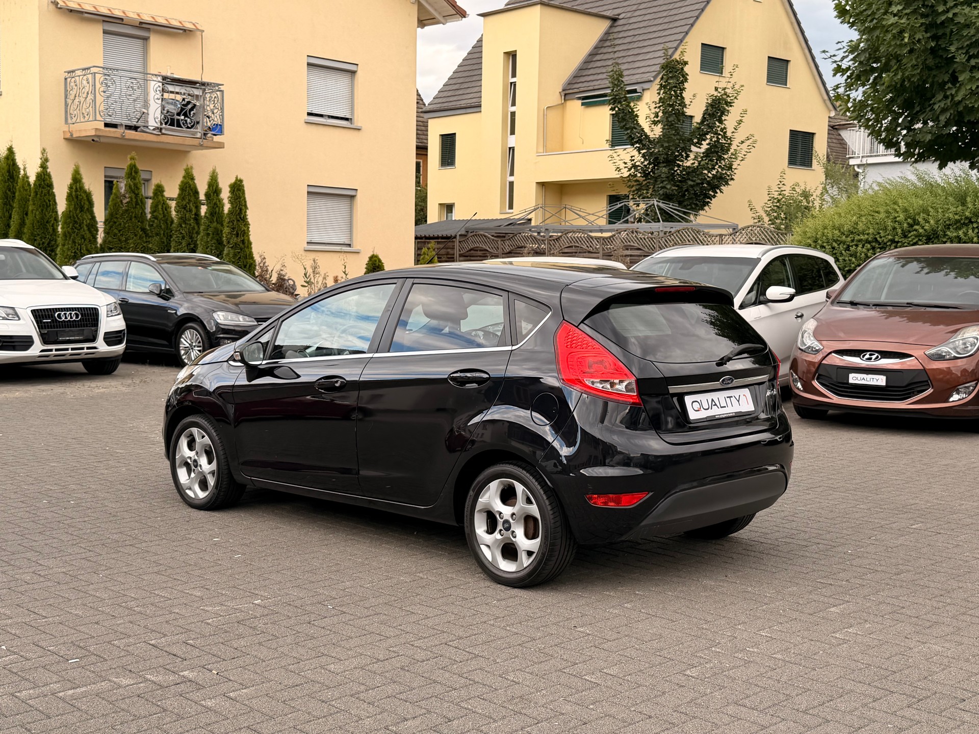 FORD Fiesta 1.6 16V Titanium-image-4