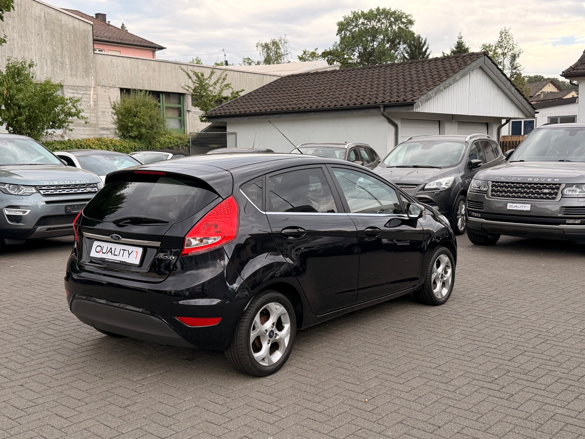 FORD Fiesta 1.6 16V Titanium-image-10