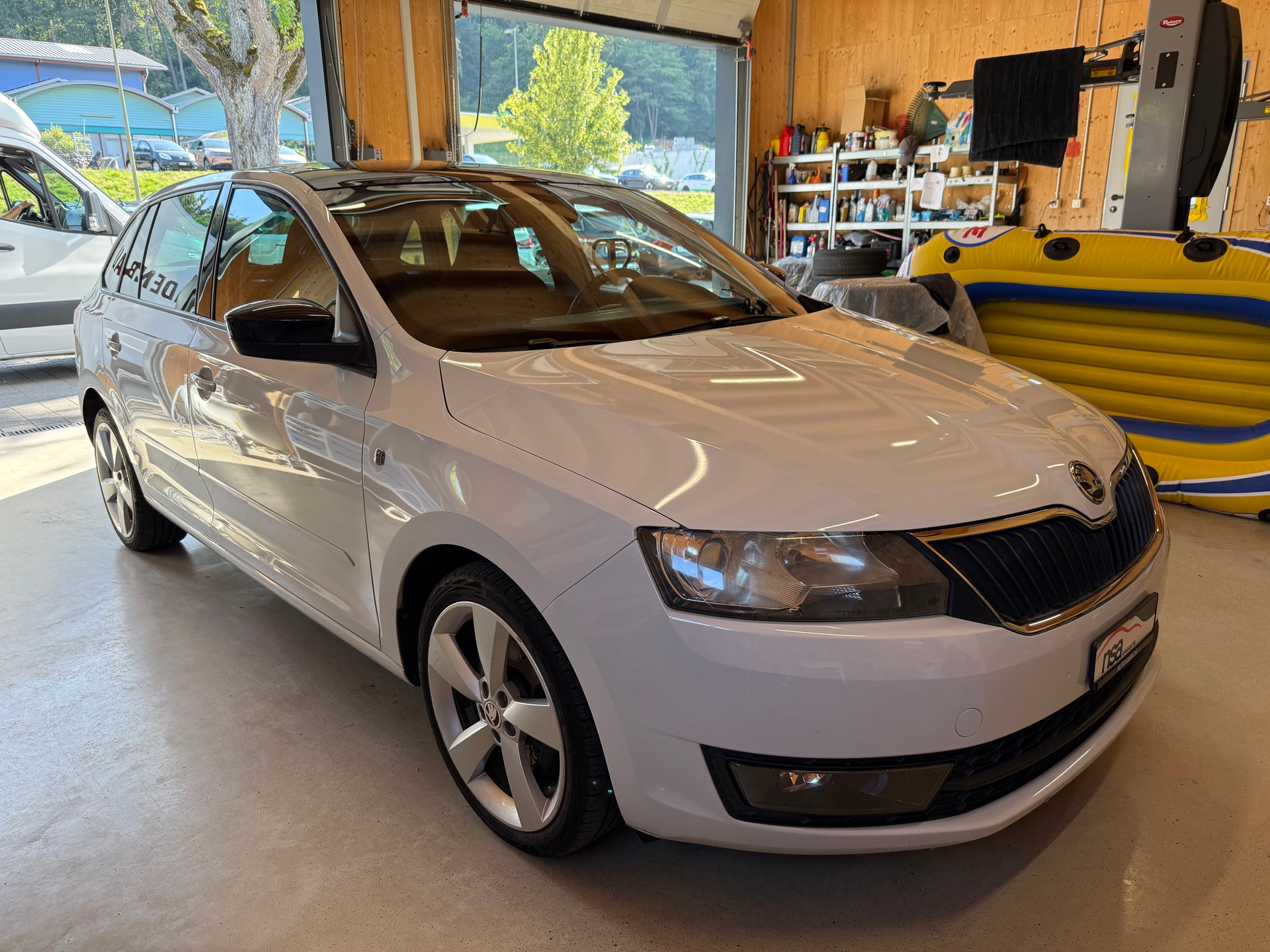 SKODA Rapid Spaceback 1.2 TSI Elegance-showroom-element-2