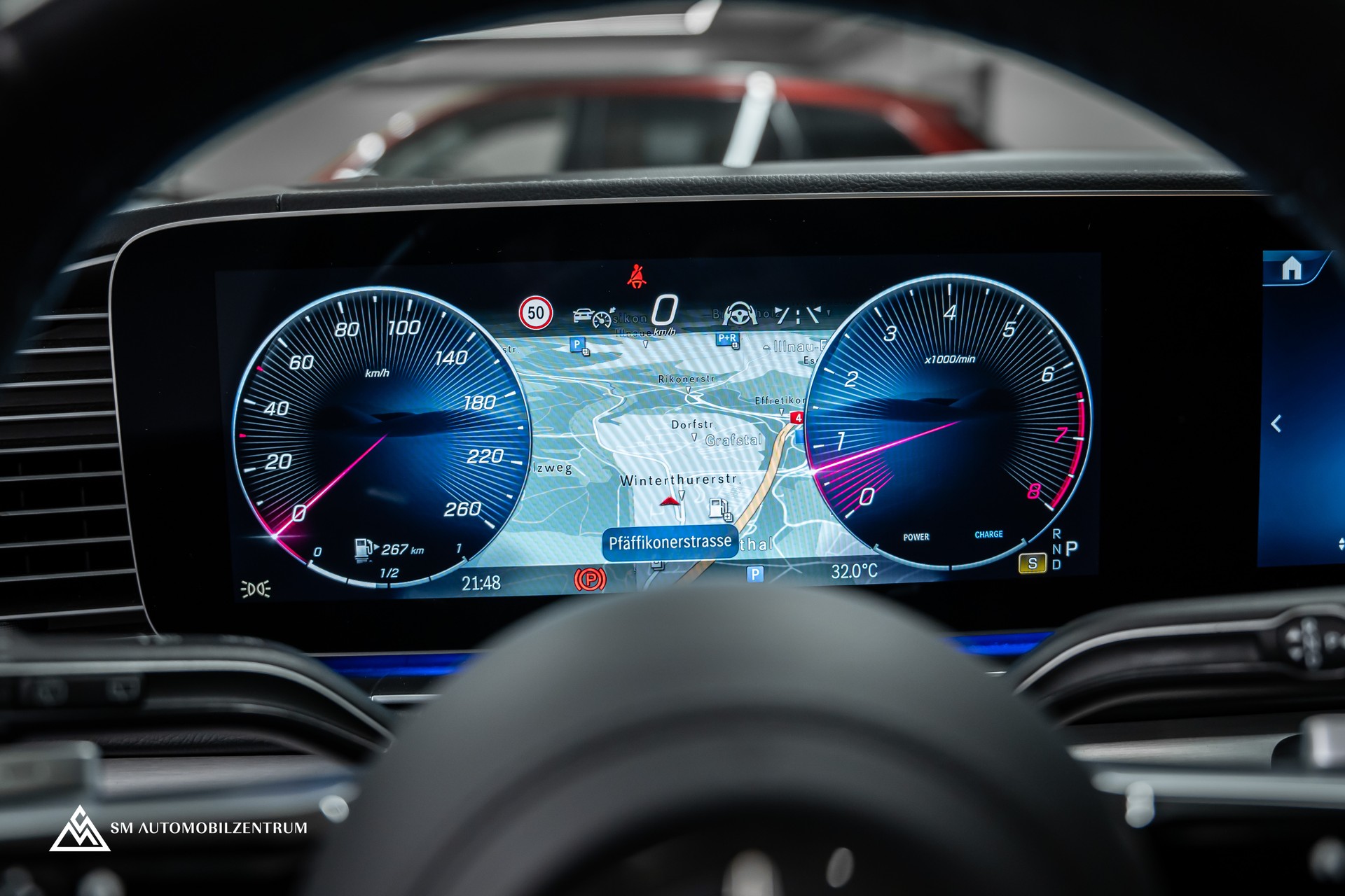 MERCEDES-BENZ GLE 450 AMG Line 4matic / Werksgarantie / Panorama / 360° / AHK / Head-Up-image-26