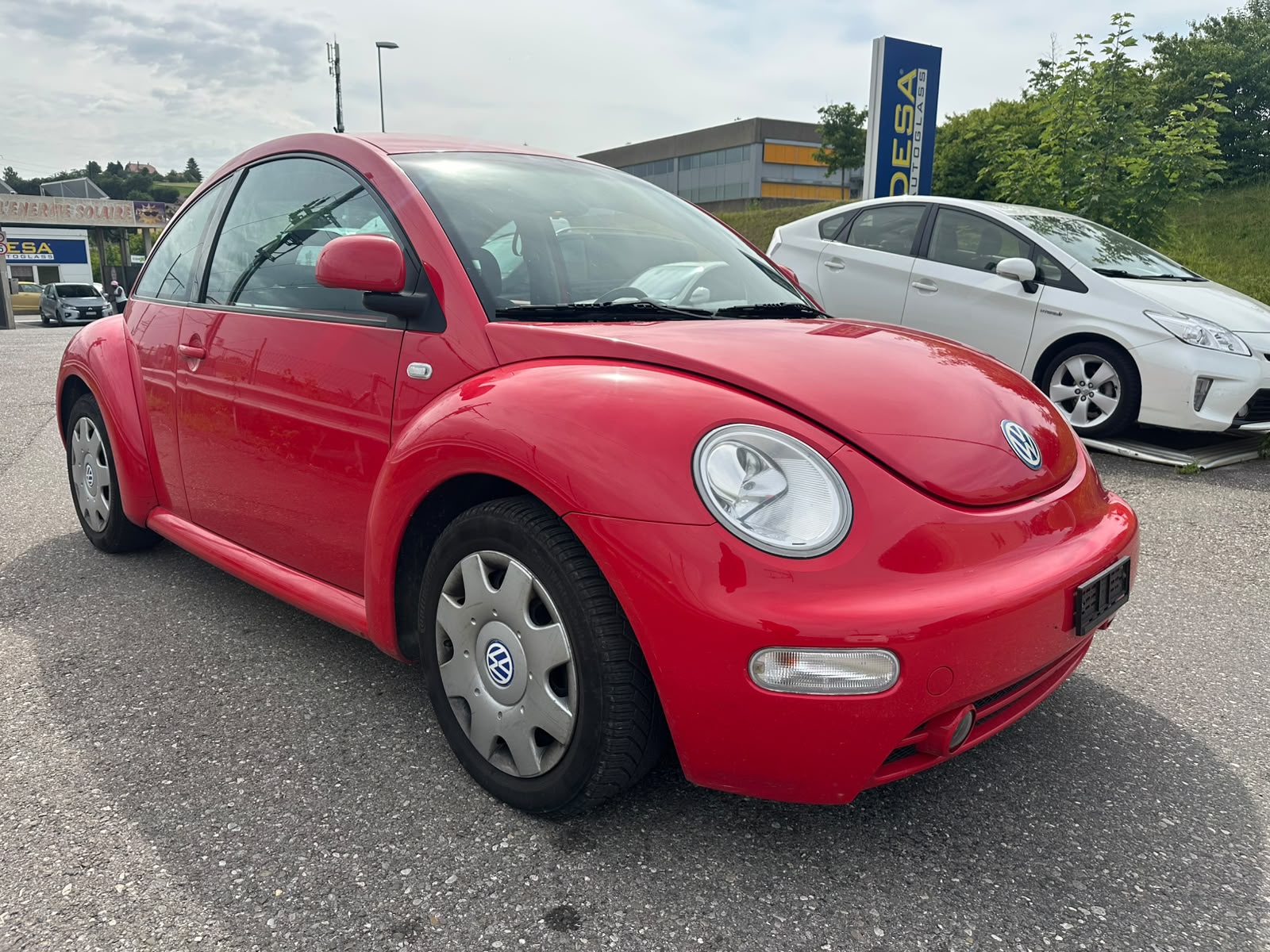 VW Beetle 2.0-showroom-element-2