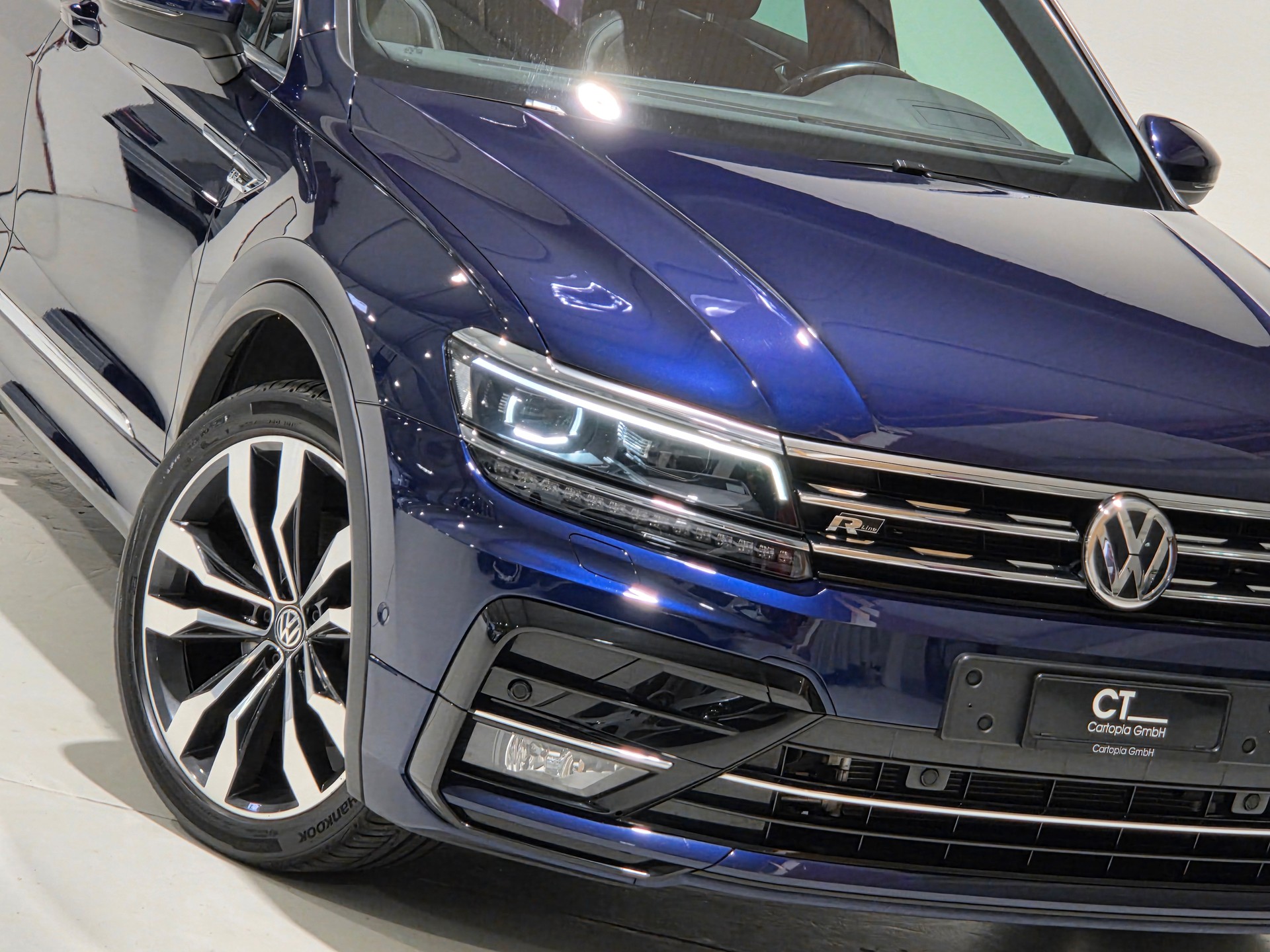 VW Tiguan 2.0TSI RLine 4Motion DSG-image-24