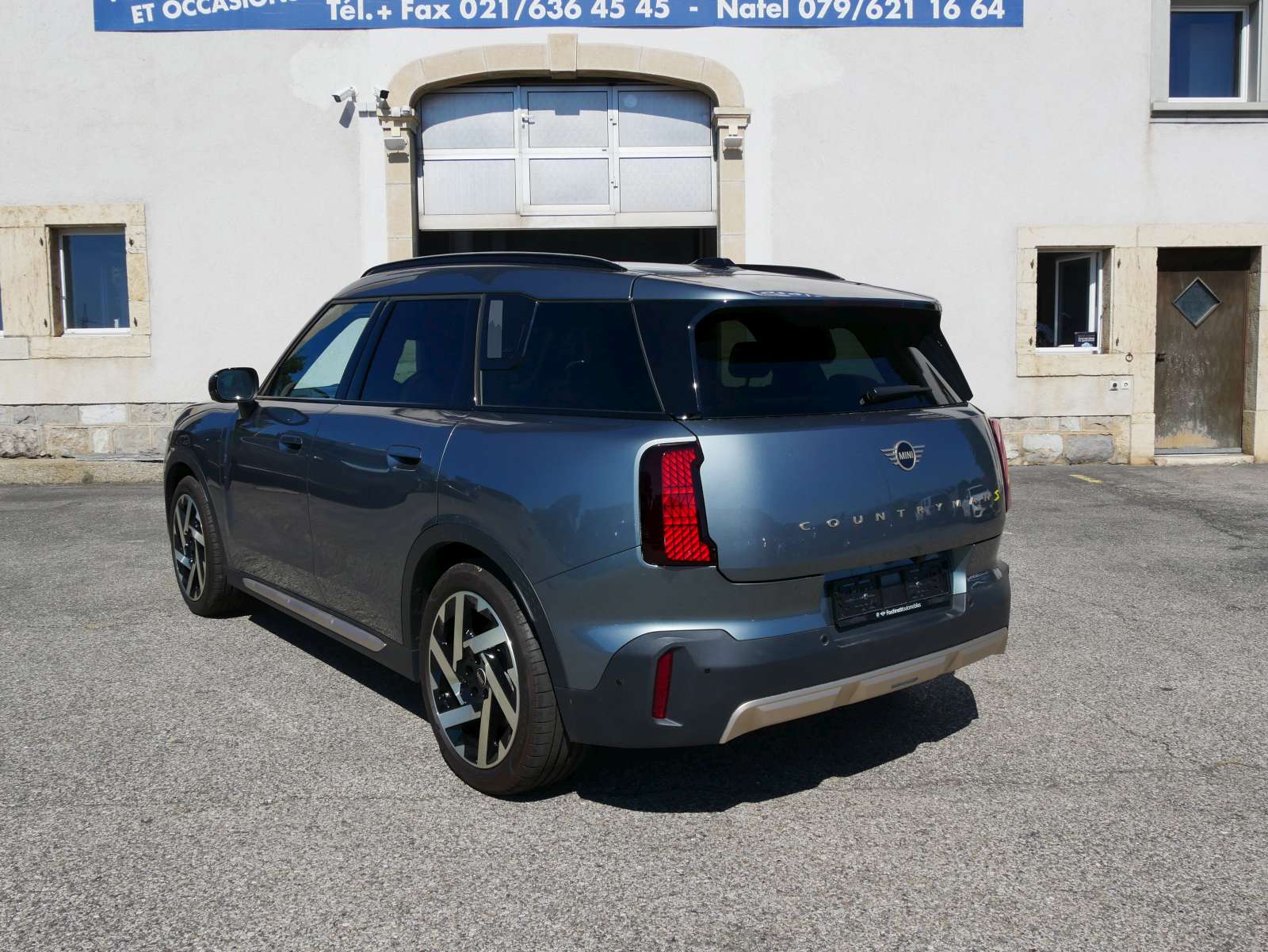 MINI Countryman SE ALL 4-image-2
