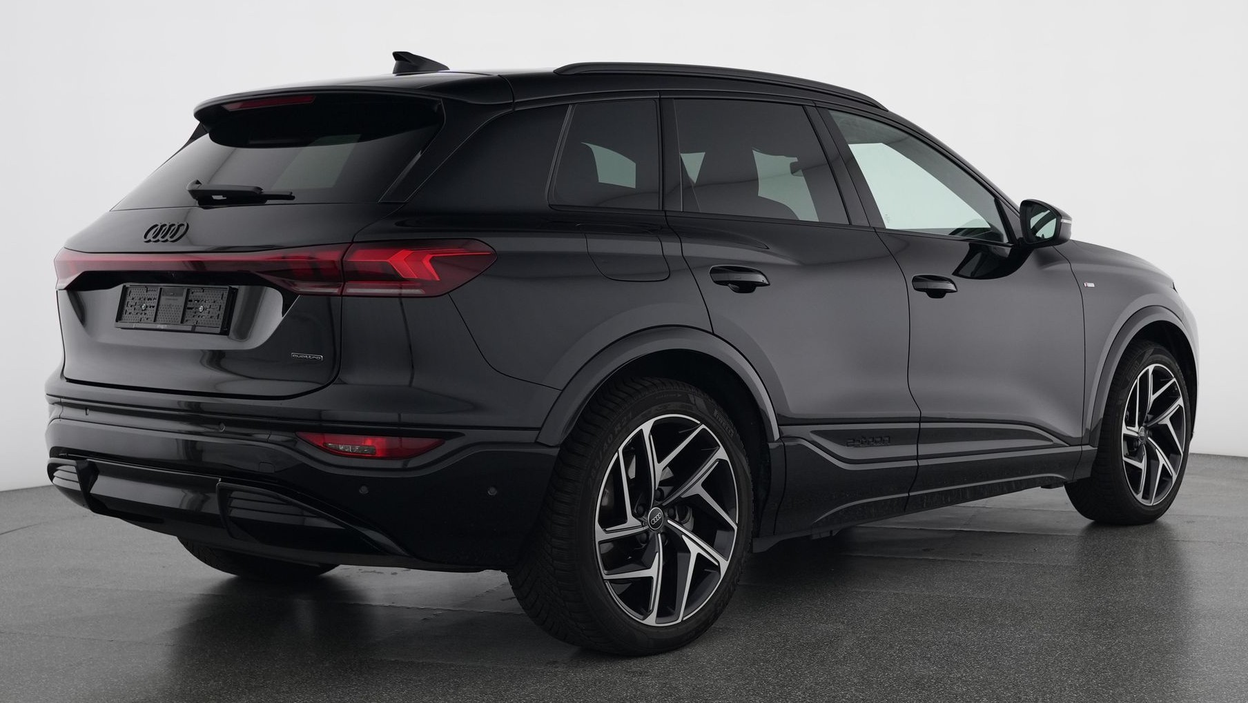 AUDI Q6 e-tron quattro S-line Tech pro mit traumhafter Ausstattung-showroom-element-3