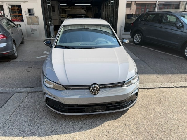 VW Golf 1.5 eTSI mHEV ACT R-Line 75 Edition DSG