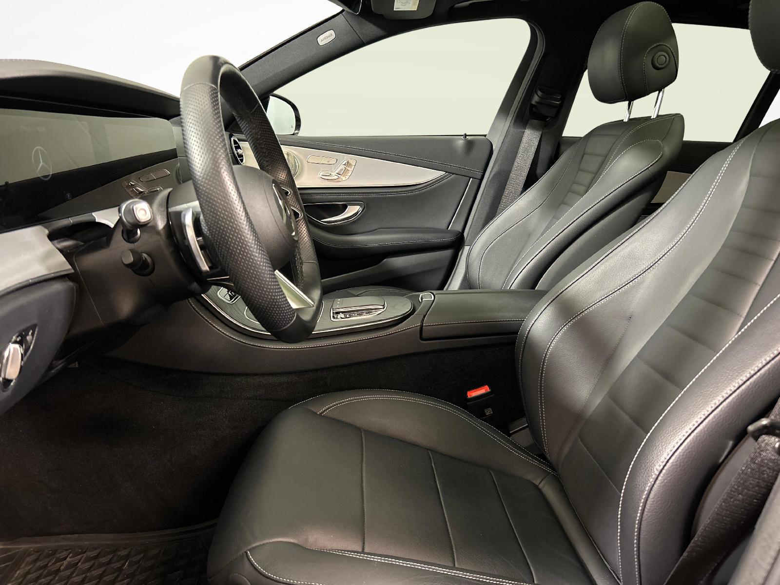 MERCEDES-BENZ E 220 d AMG Line 4matic Kombi-showroom-element-2