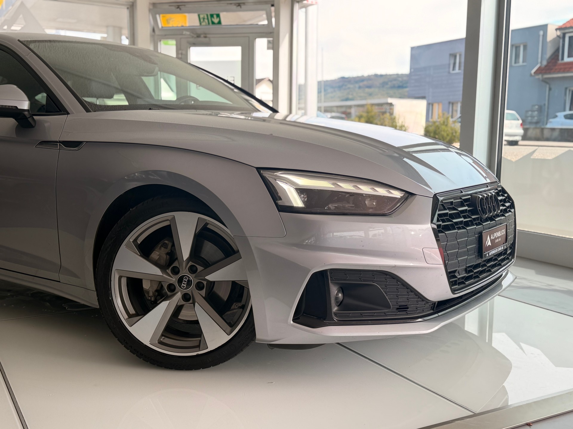 AUDI A5 Sportback 40 TDI S-line S-tronic-showroom-element-1