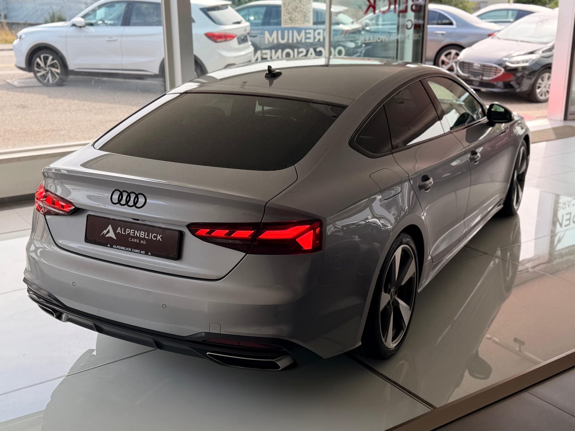 AUDI A5 Sportback 40 TDI S-line S-tronic-image-6