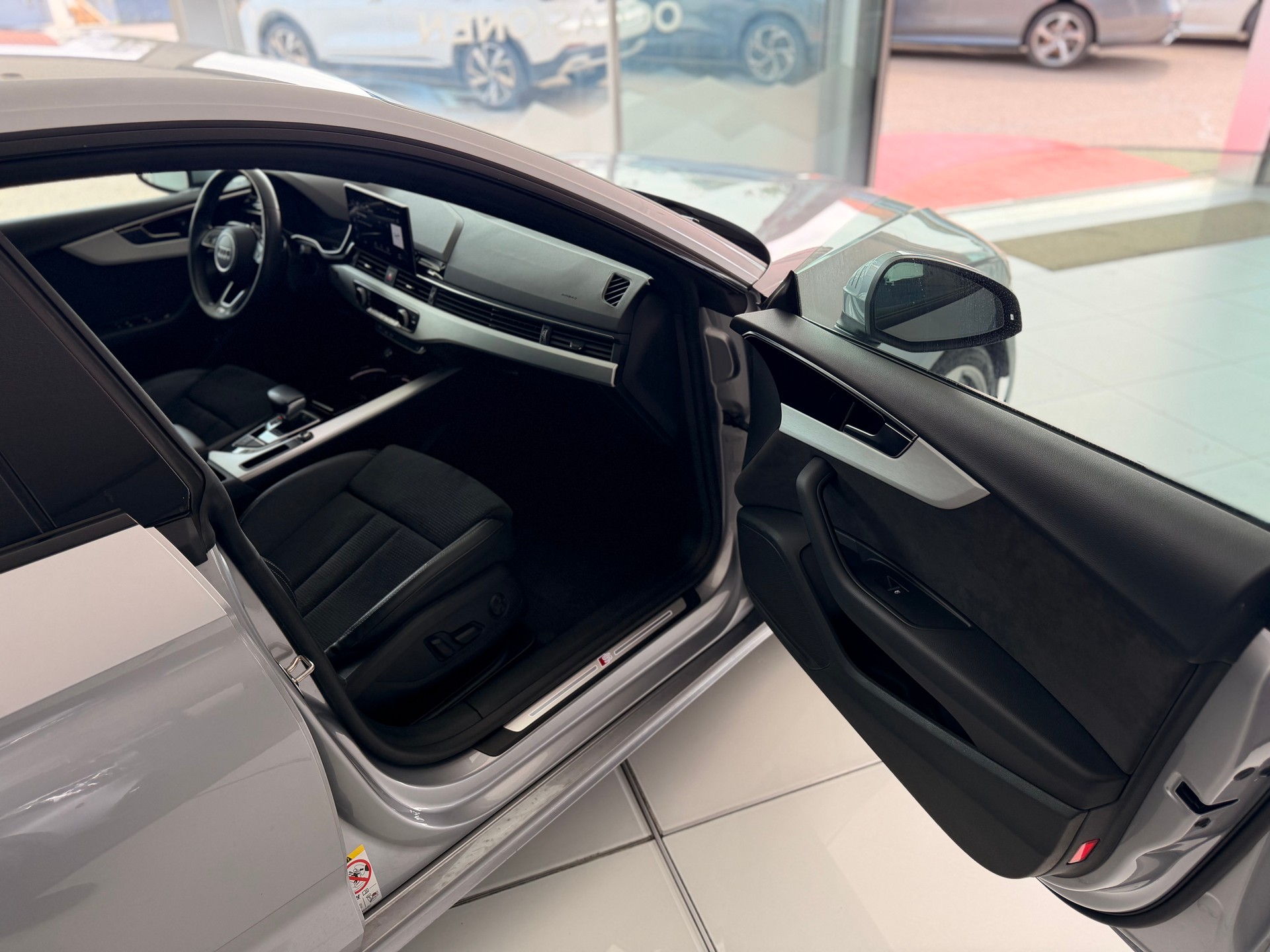 AUDI A5 Sportback 40 TDI S-line S-tronic-image-23