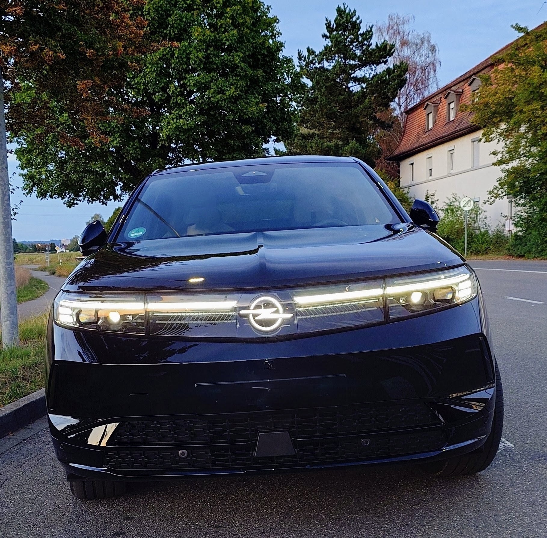 OPEL Grandland -e Ultimate FWD-image-3