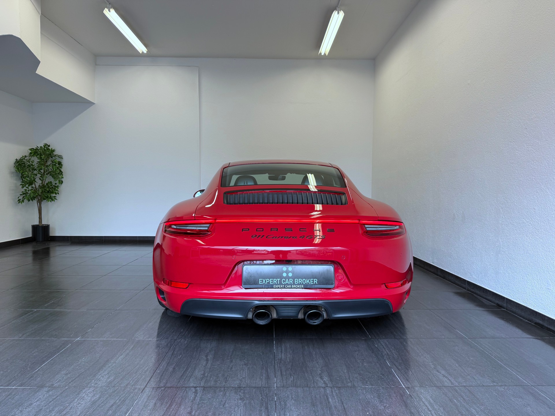 PORSCHE 911 Carrera 4 GTS PDK 991.2 inkl. Porsche Approved bis 07.2027-image-10