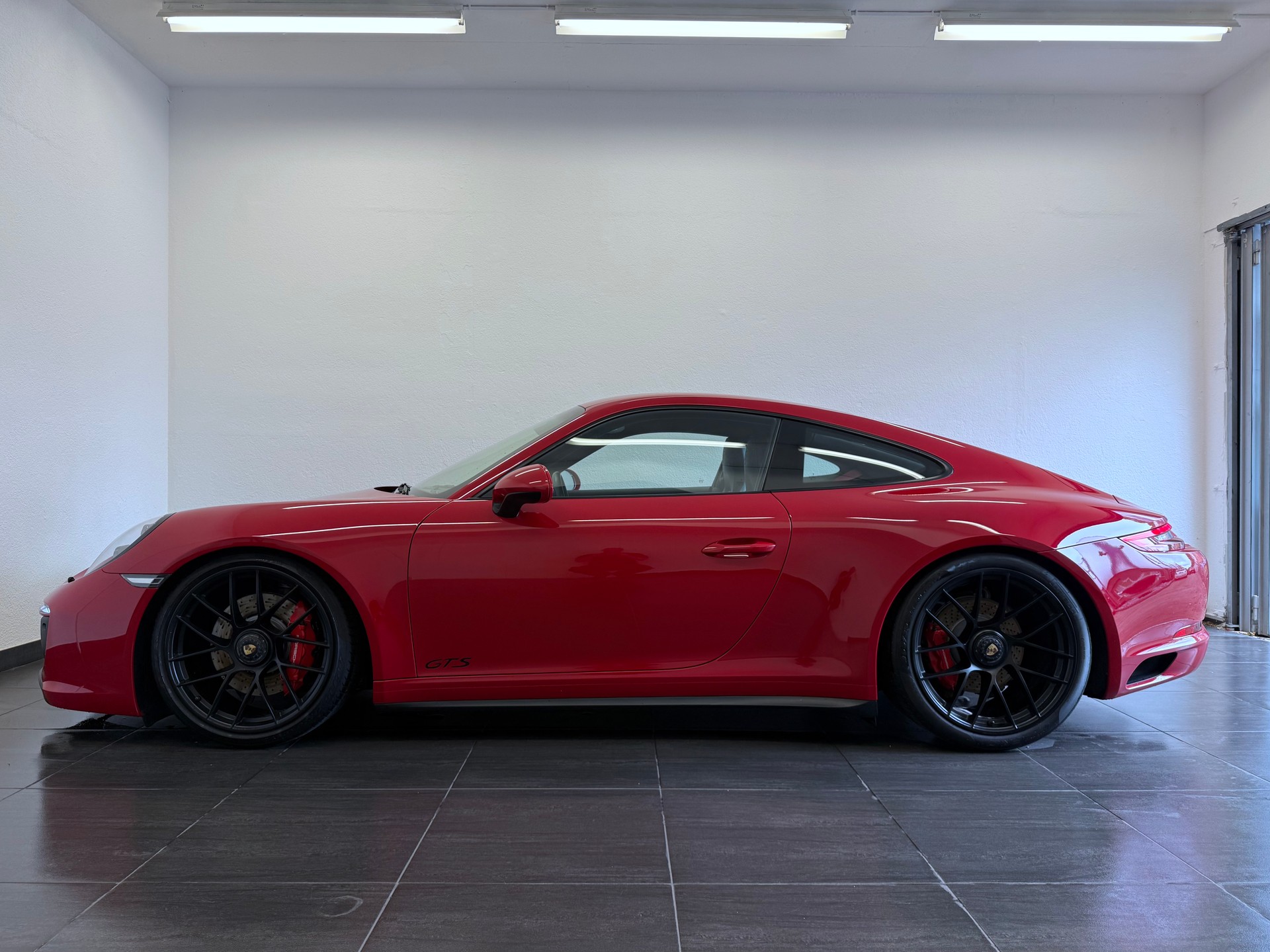 PORSCHE 911 Carrera 4 GTS PDK 991.2 inkl. Porsche Approved bis 07.2027-image-6
