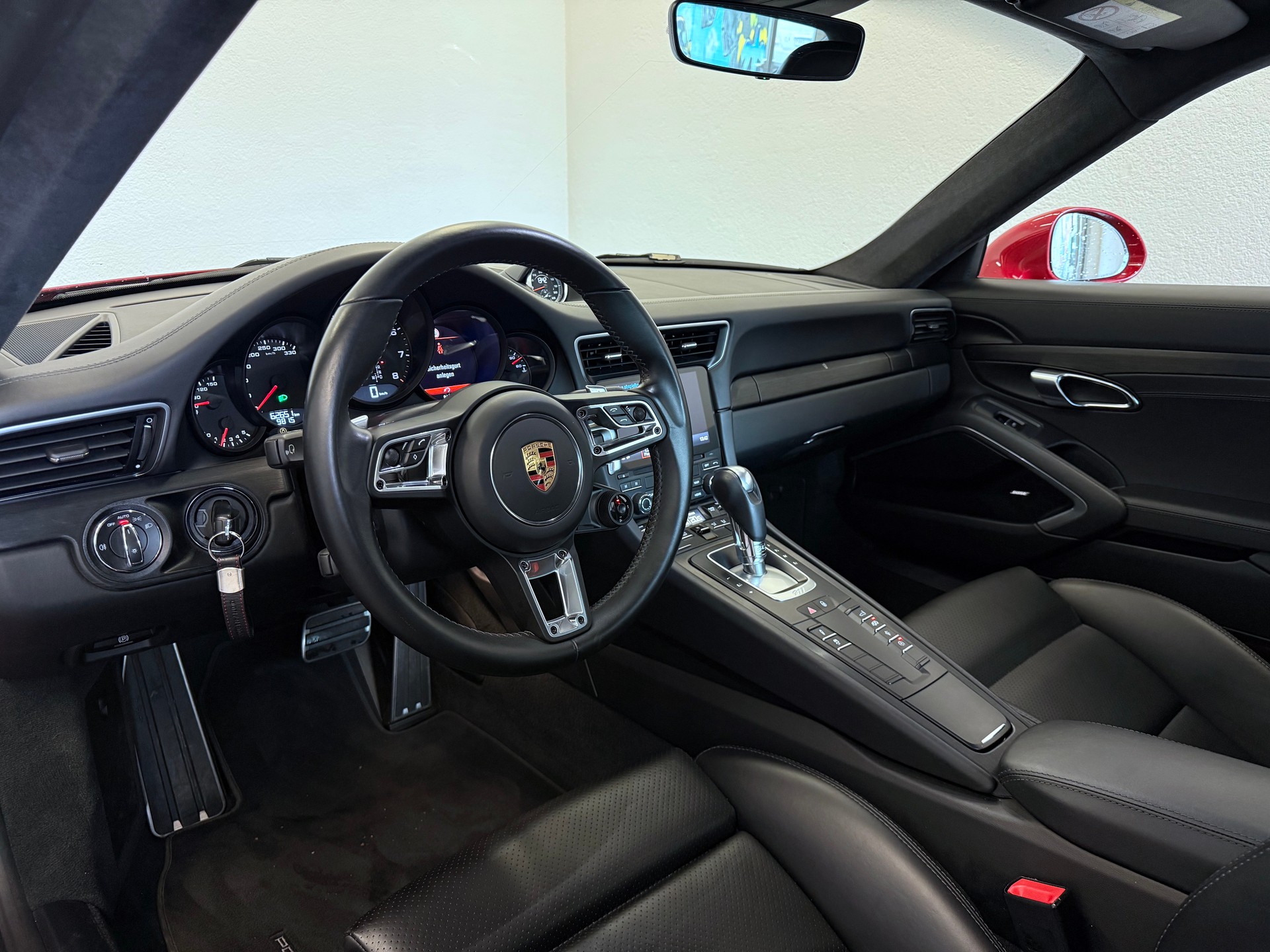 PORSCHE 911 Carrera 4 GTS PDK 991.2 inkl. Porsche Approved bis 07.2027-image-15
