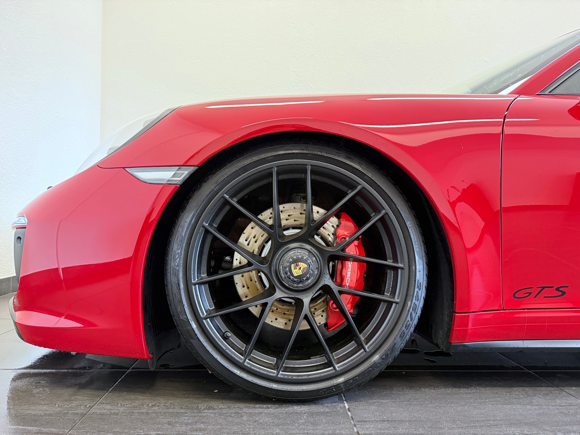 PORSCHE 911 Carrera 4 GTS PDK 991.2 inkl. Porsche Approved bis 07.2027-image-5