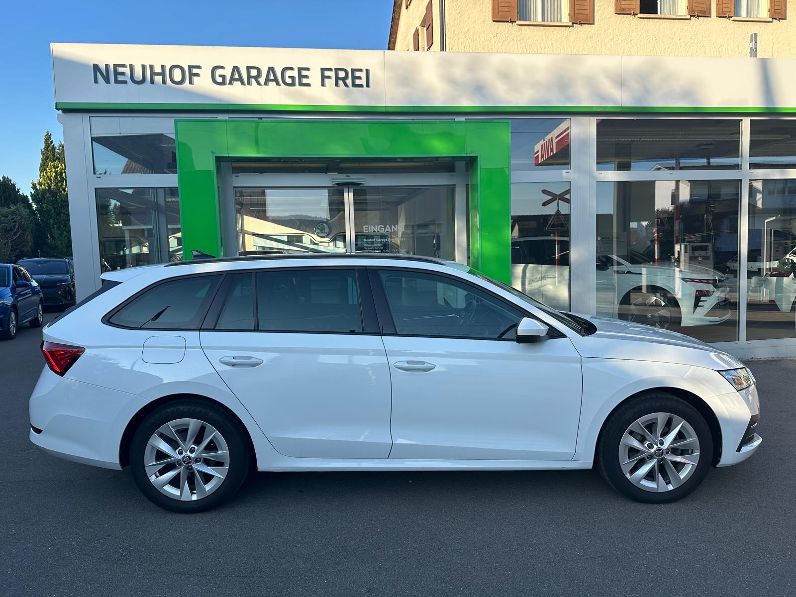 SKODA Octavia Combi 2.0 TDI DSG Style-showroom-element-2